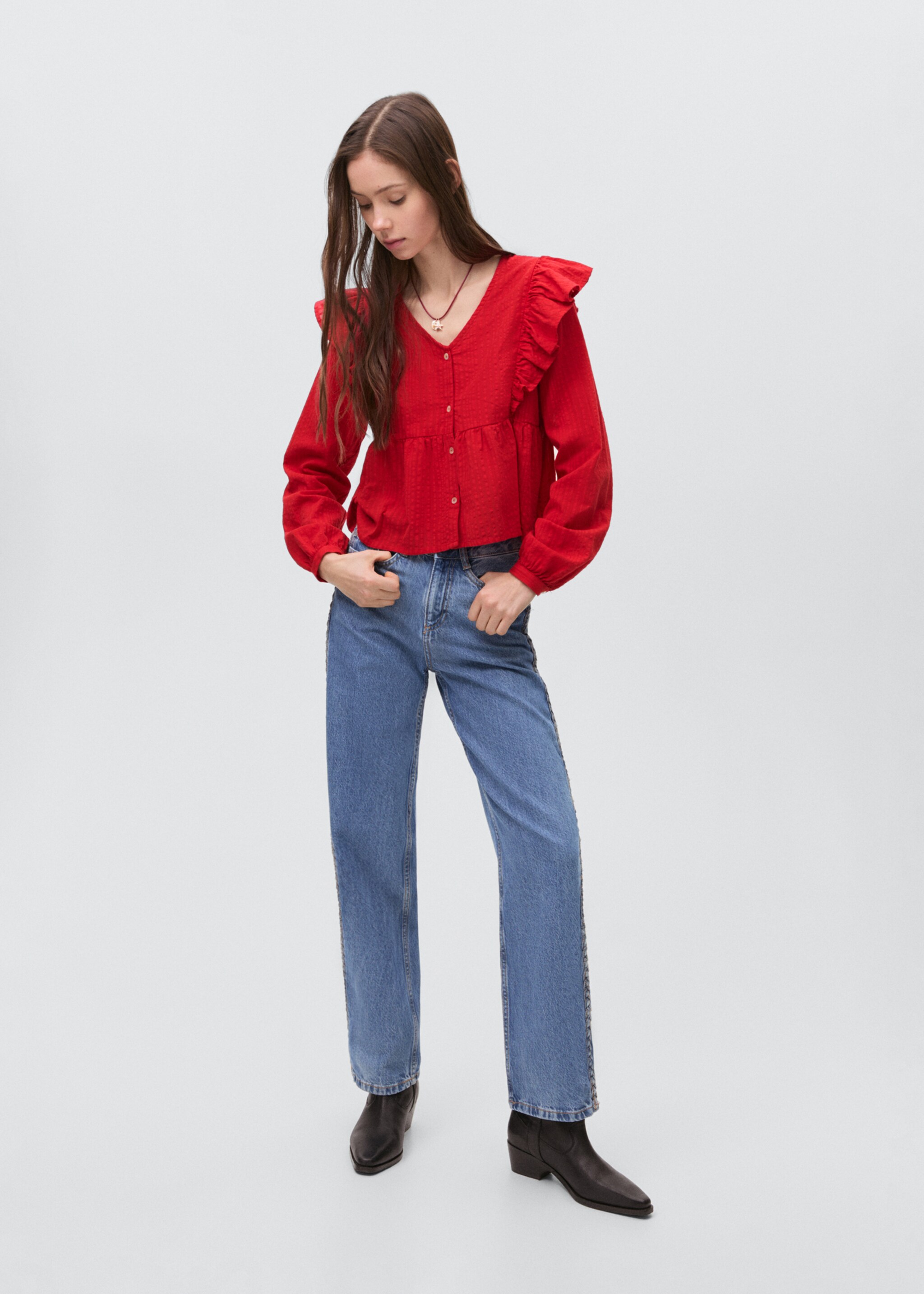 Ruffle shoulders blouse - General plane
