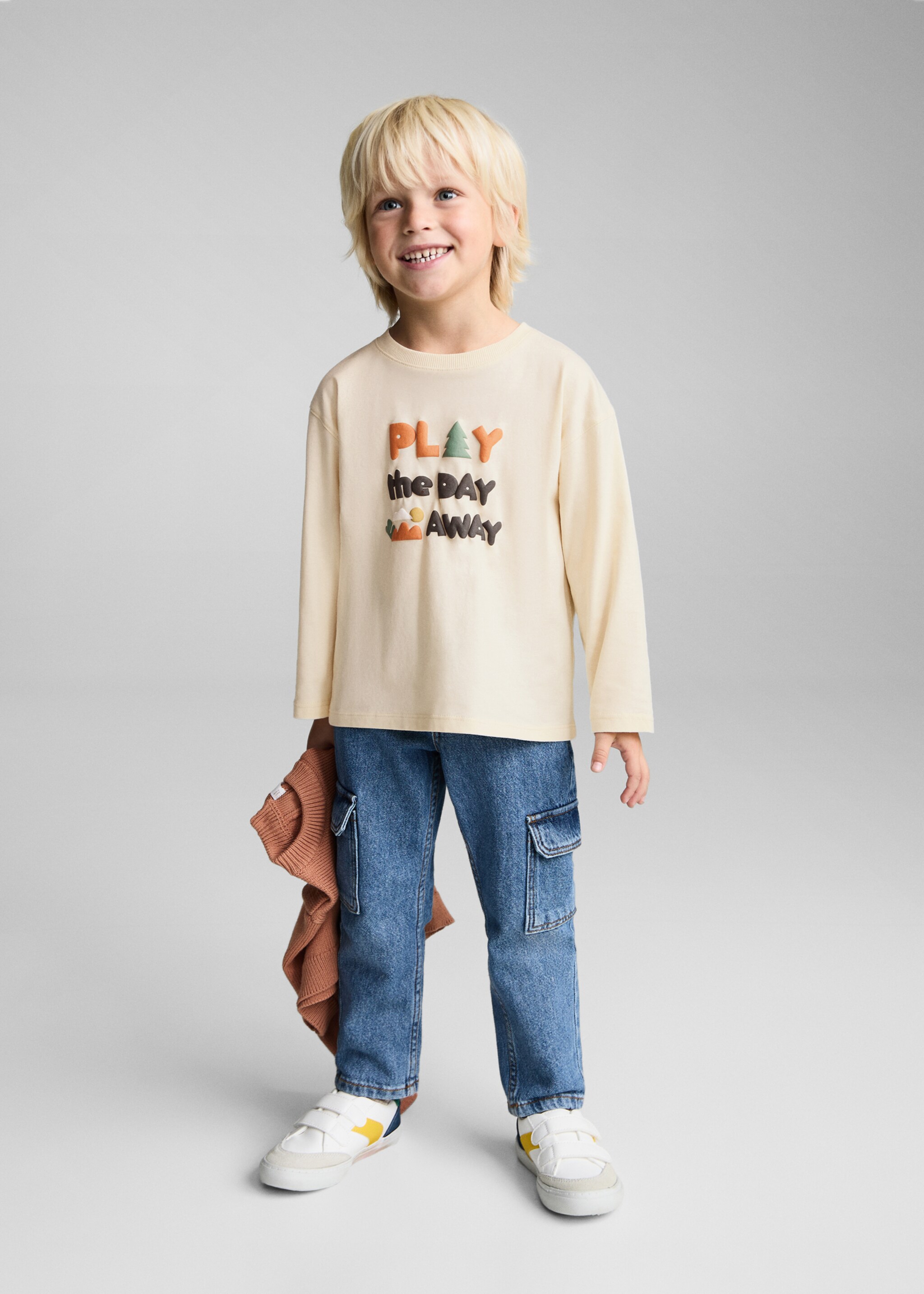 Embossed message t-shirt - General plane