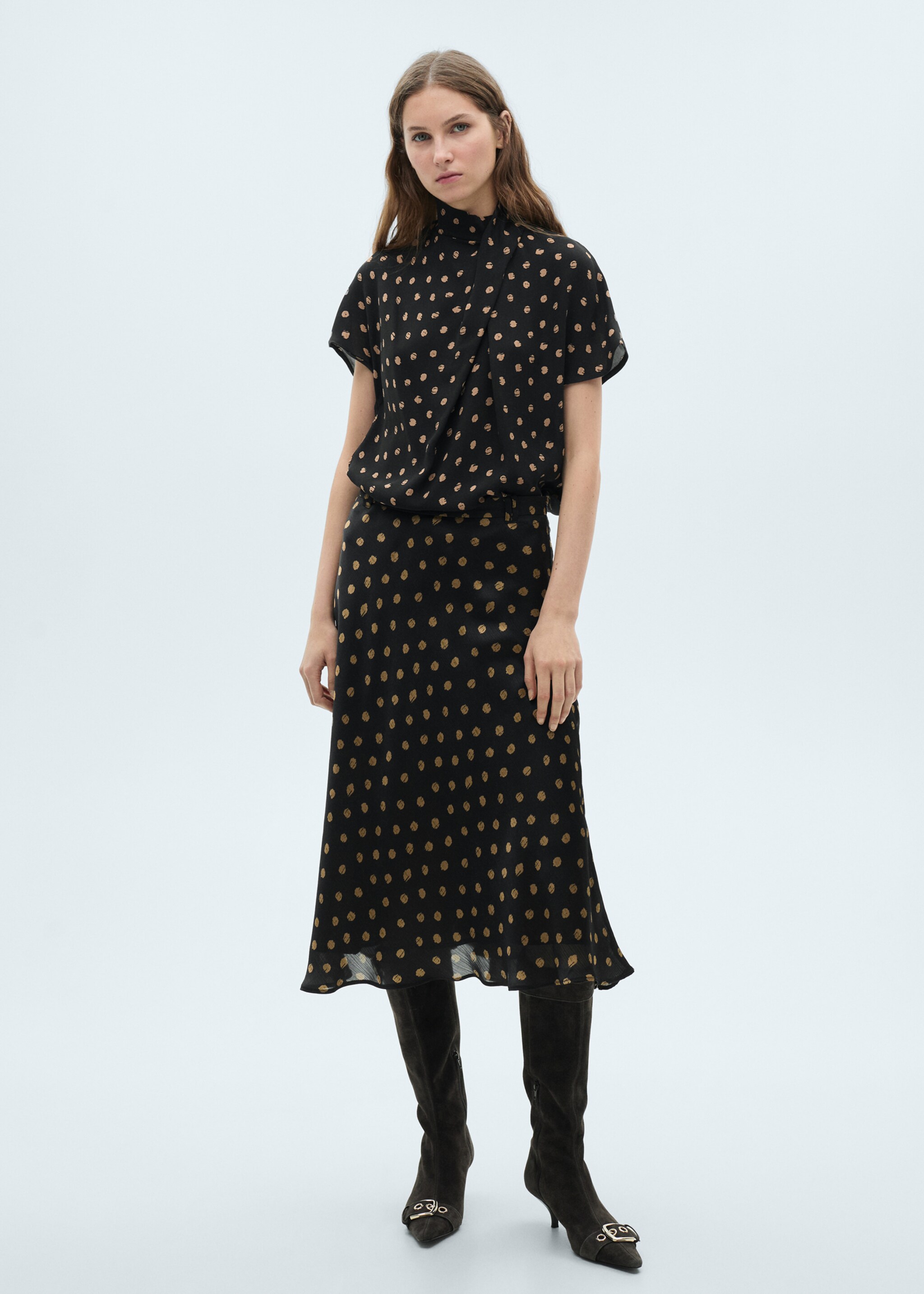 Polka-dot blouse with draped collar - General plane