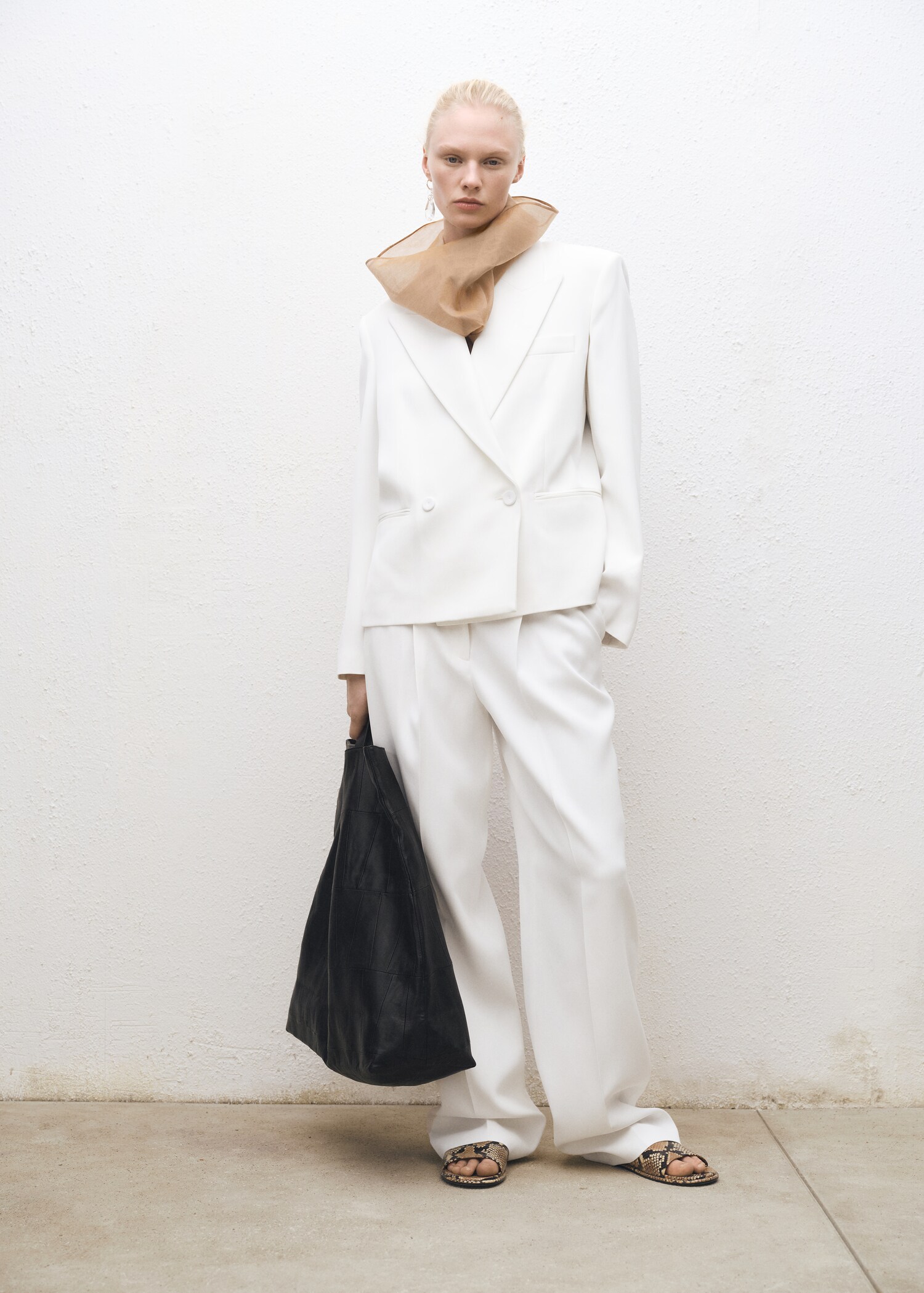 Giacca completo oversize doppiopetto - Piano generale