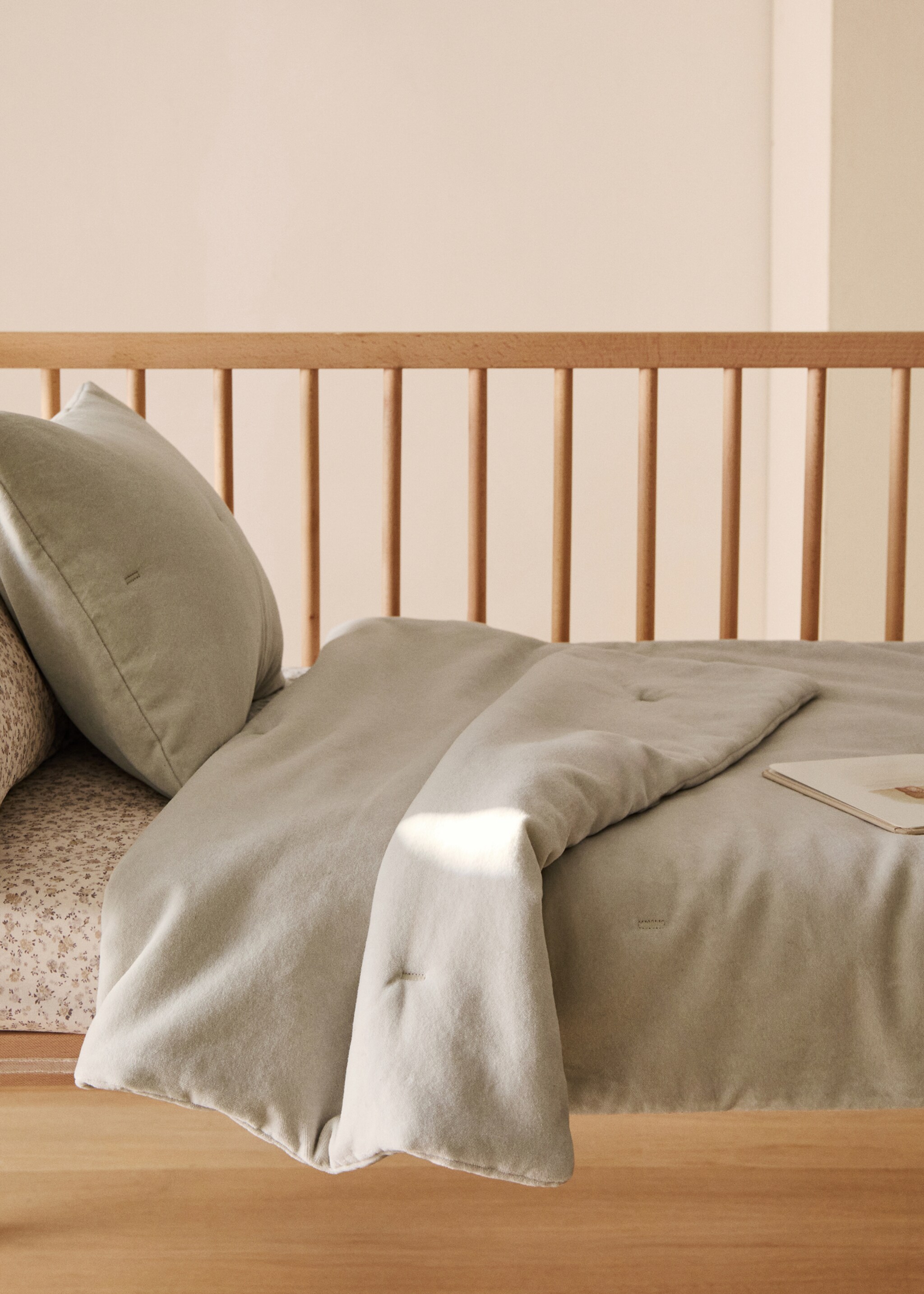 Garment-dyed cotton velvet cot duvet cover - General plane