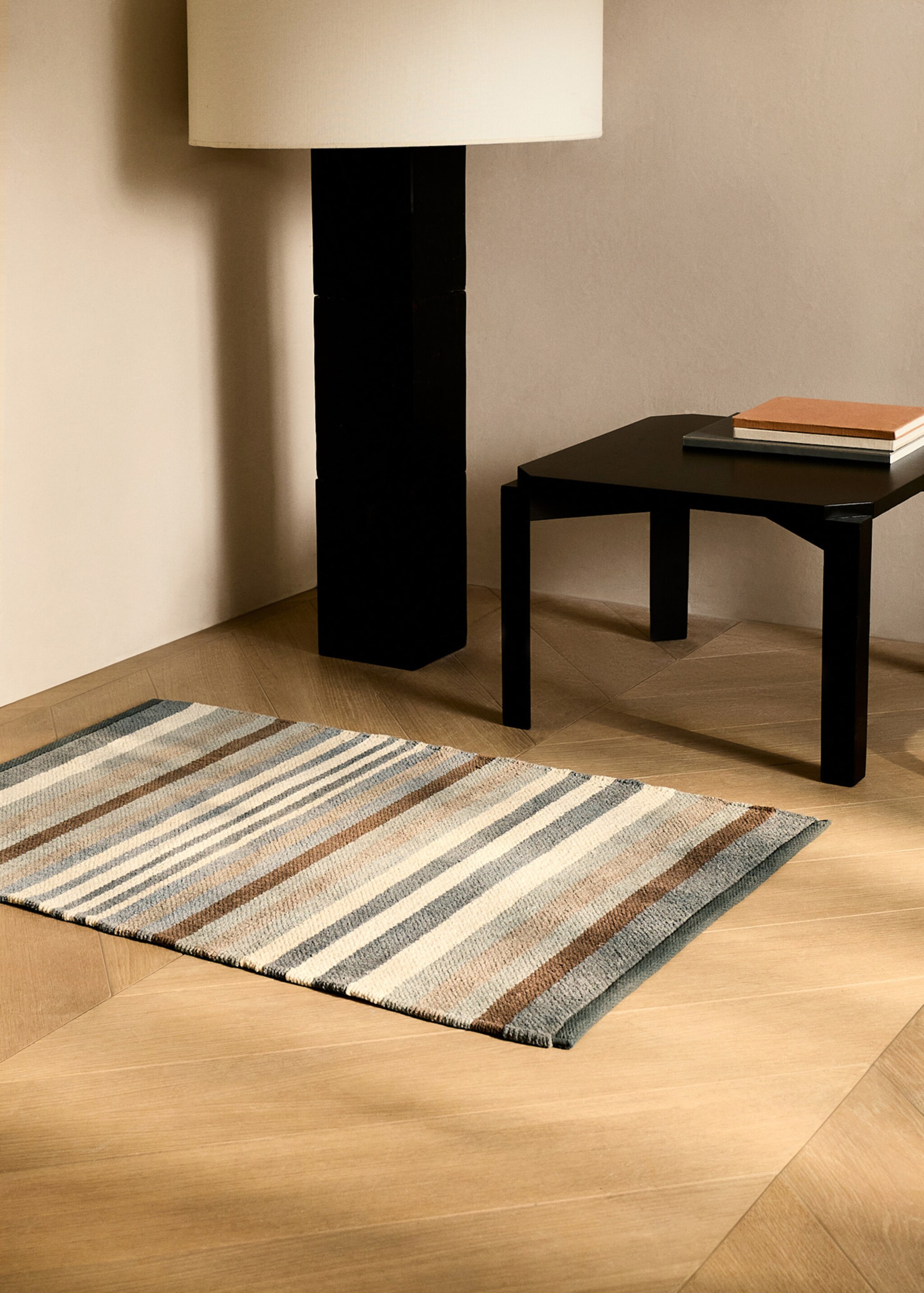 Children’s cotton rug with coloured stripes - General plane