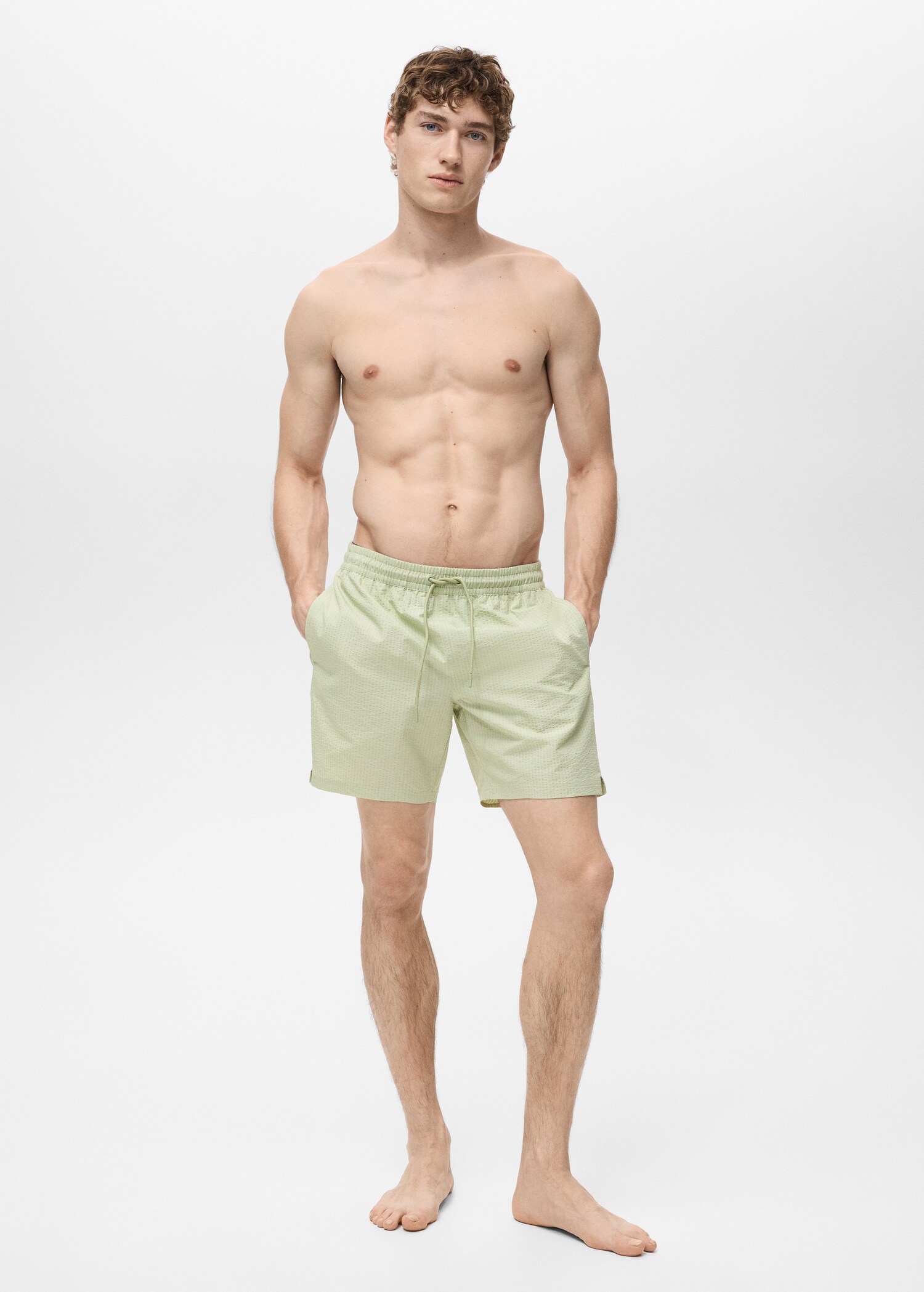 Seersucker swimming trunks - General plane