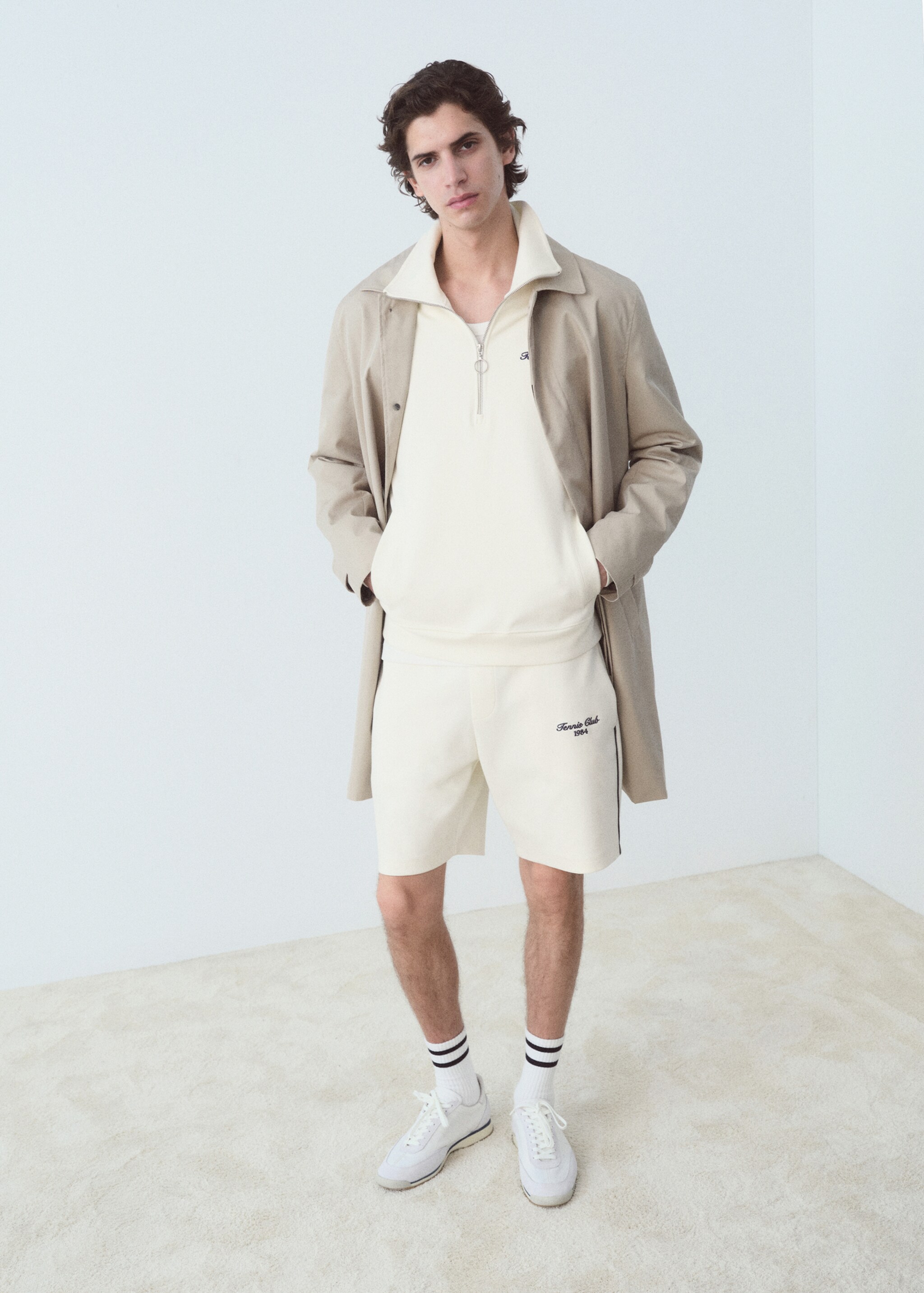Cotton sweatshirt with funnel neck and zip - General plane