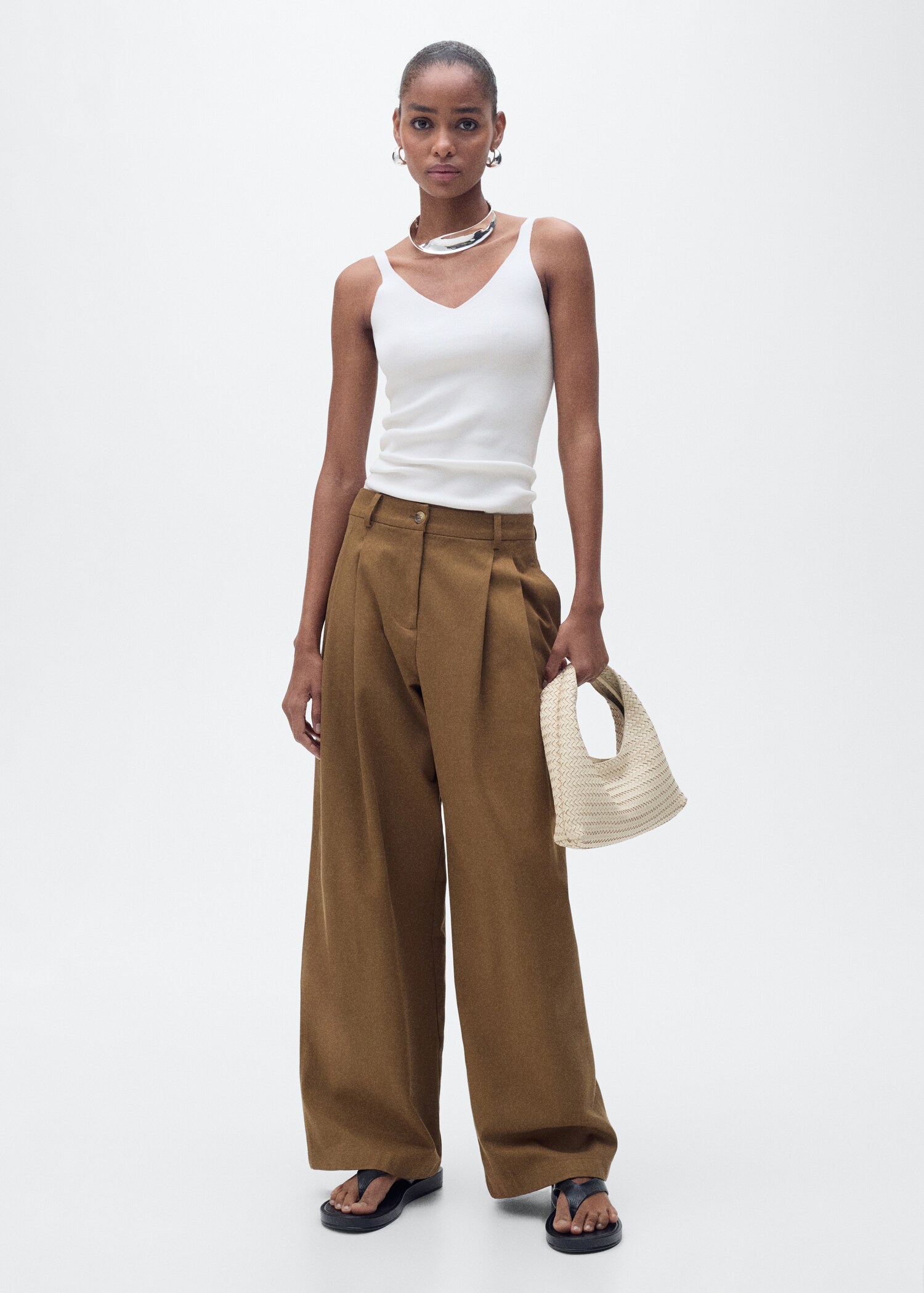 V-neck knit top - General plane