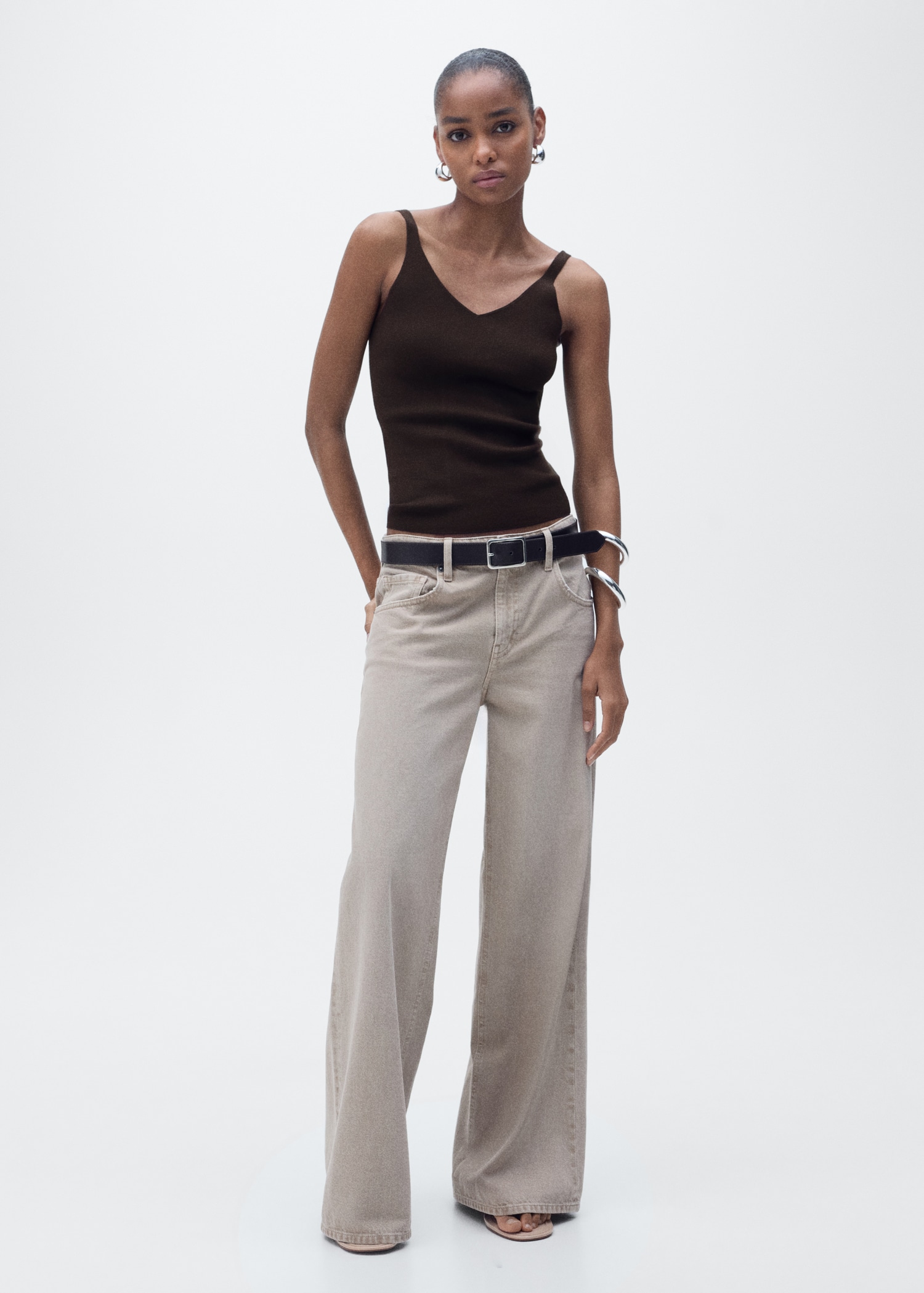 V-neck knit top - General plane