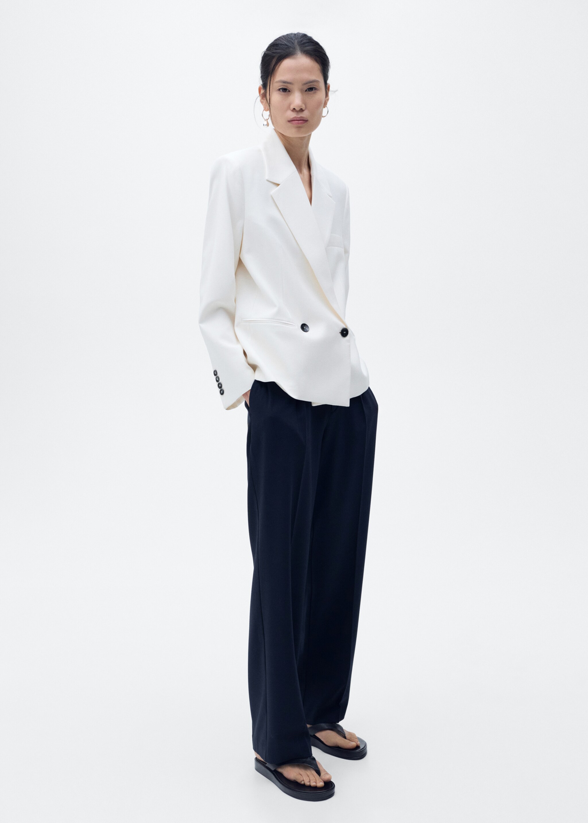 Contrasting double-breasted jacket - General plane