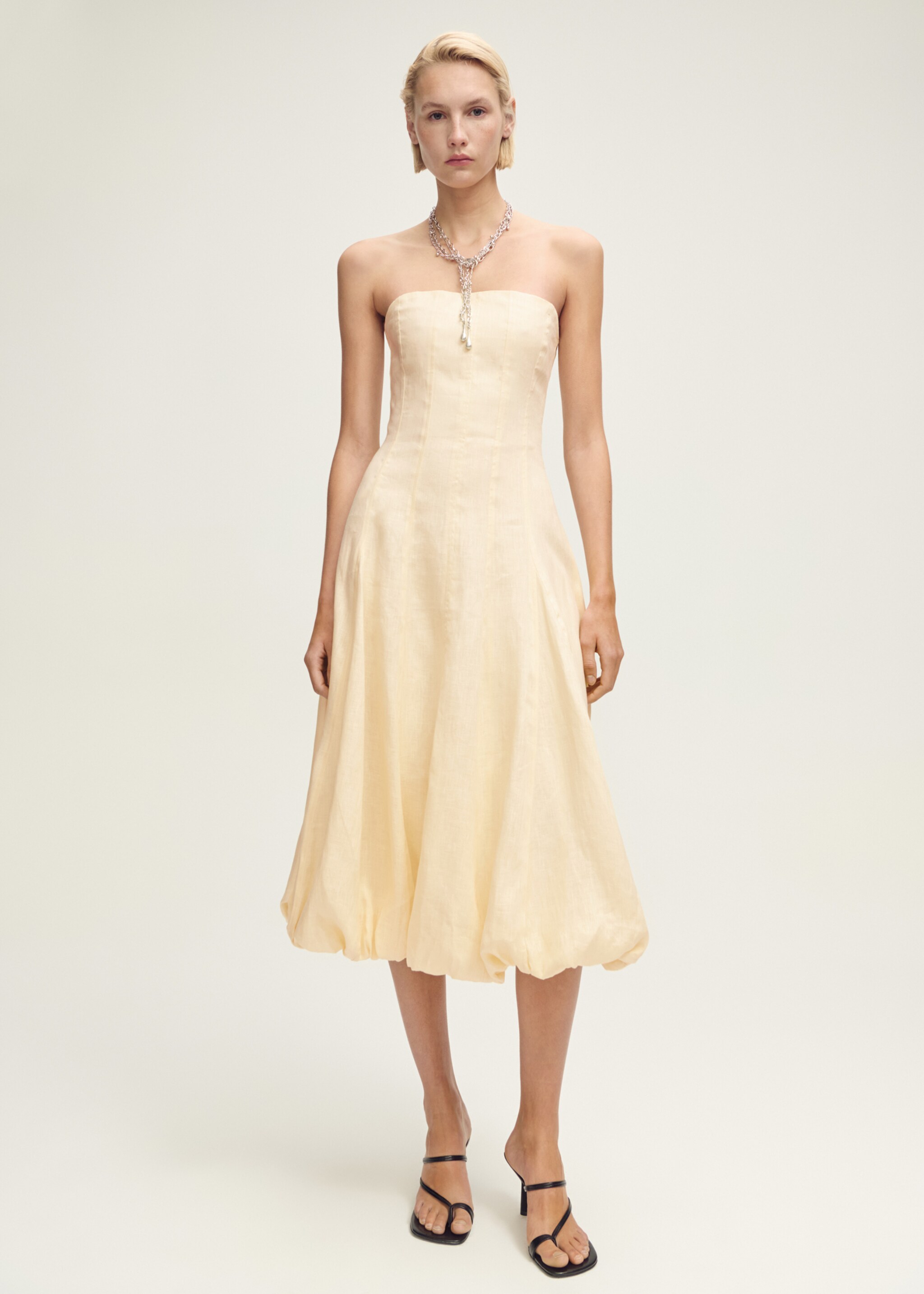 Linen dress with puffed hem - General plane