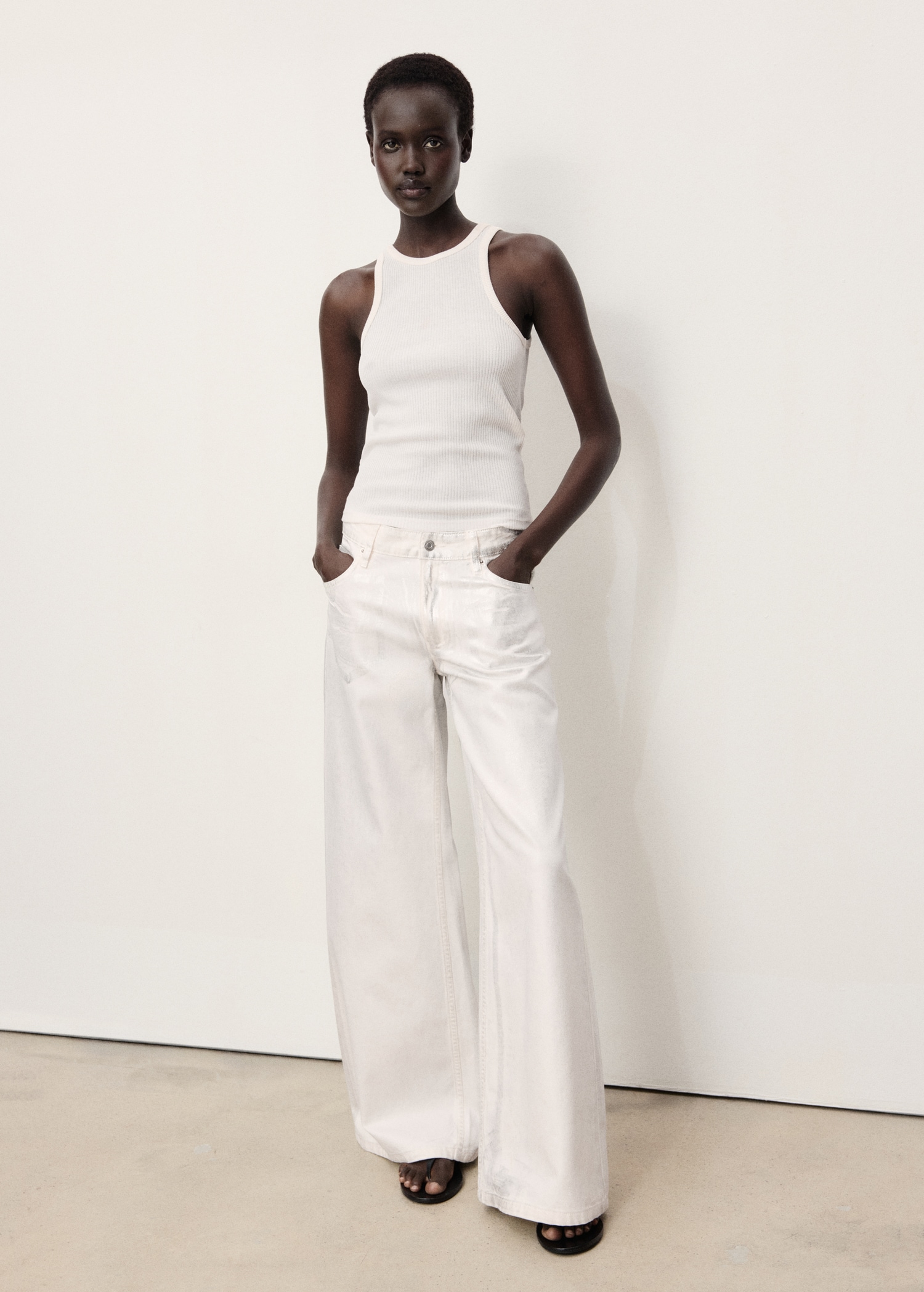Metallic-finish wide-leg jeans - General plane