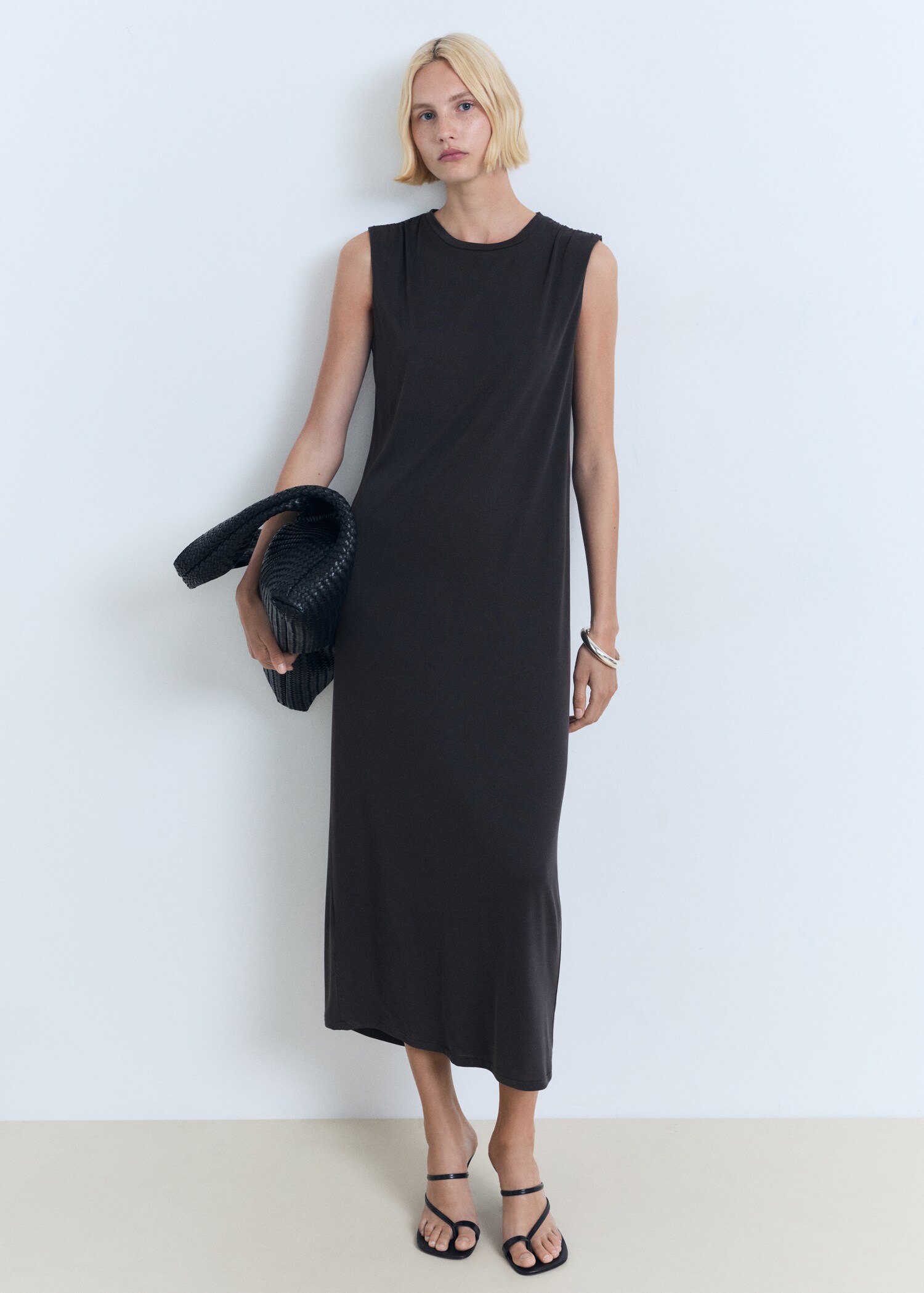 Flowy long dress - General plane