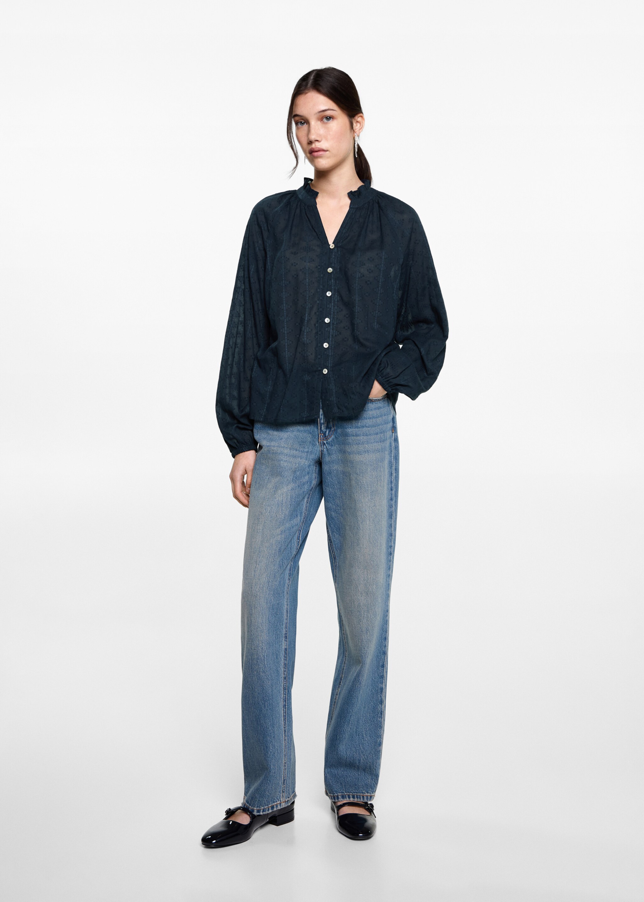 Textured embroidered blouse - General plane