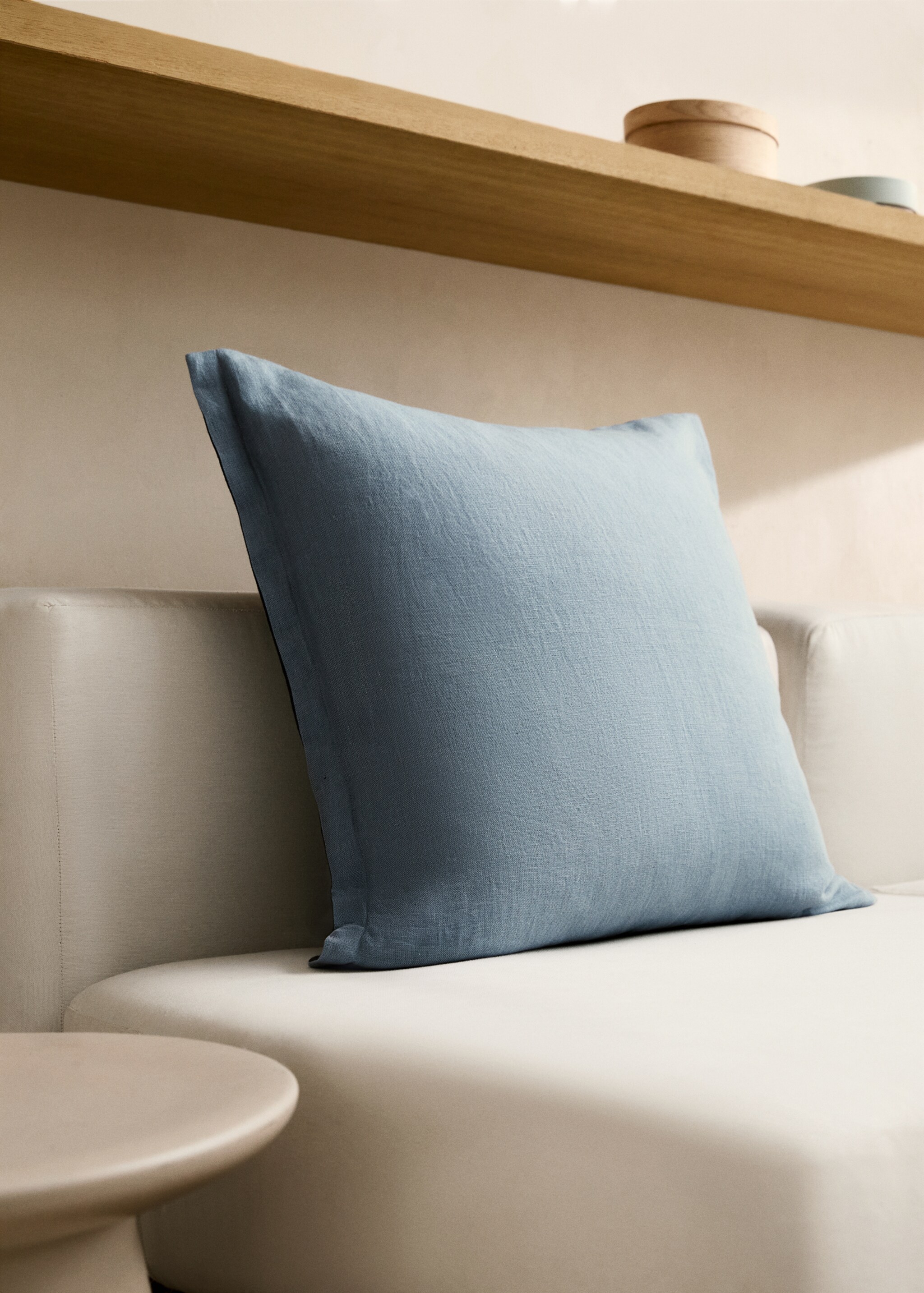 Cushion case lauro - General plane