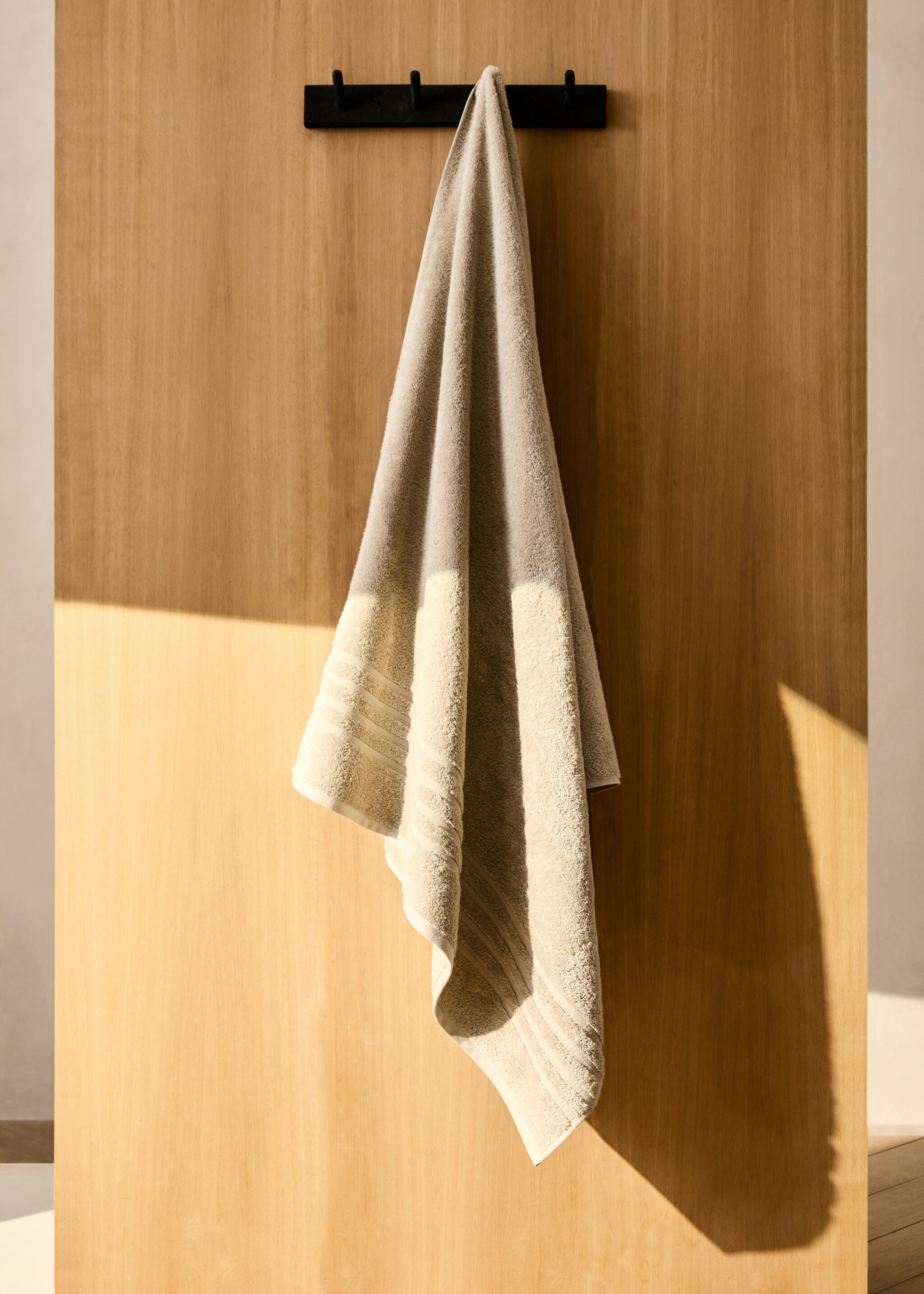 Cotton bath towel - General plane