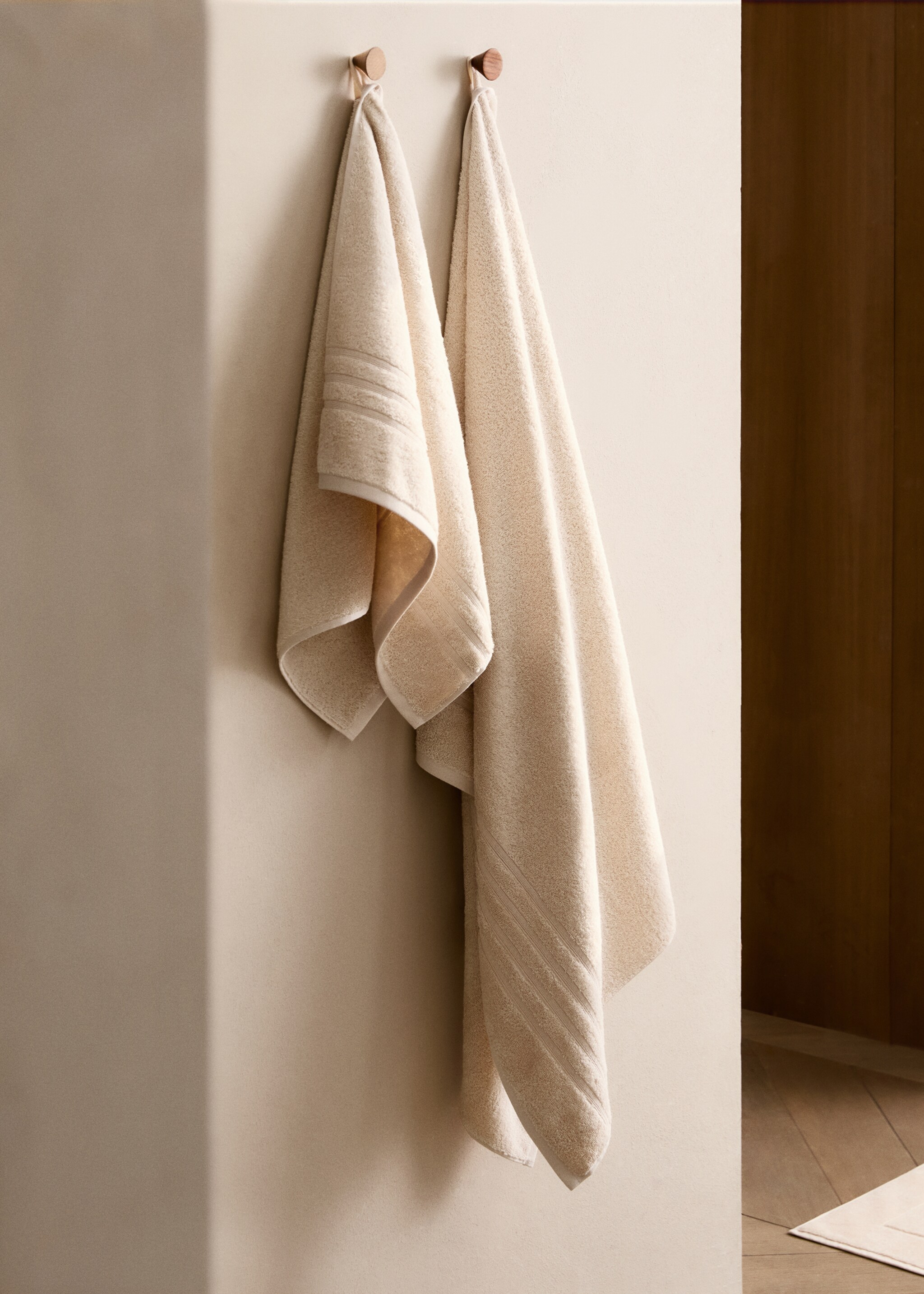 Cotton bath towel - General plane