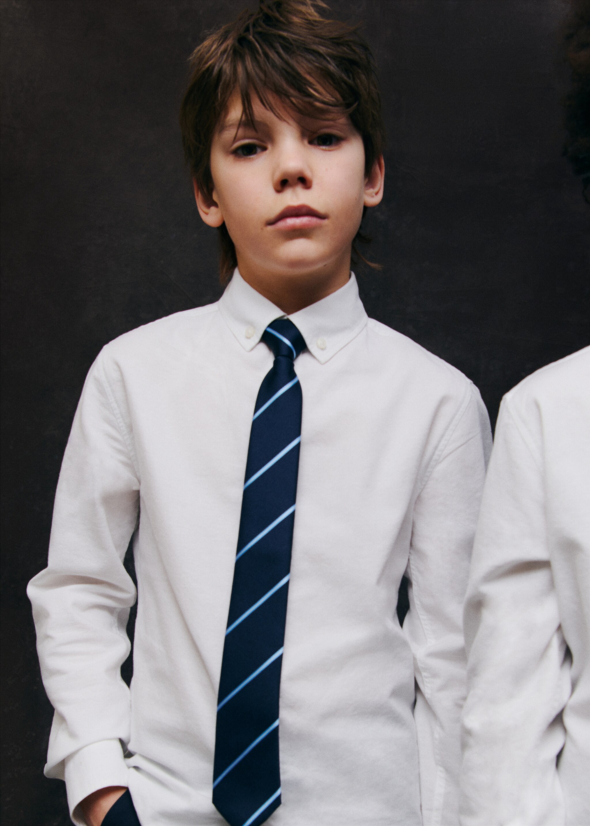 Corbata rayas - Plano general