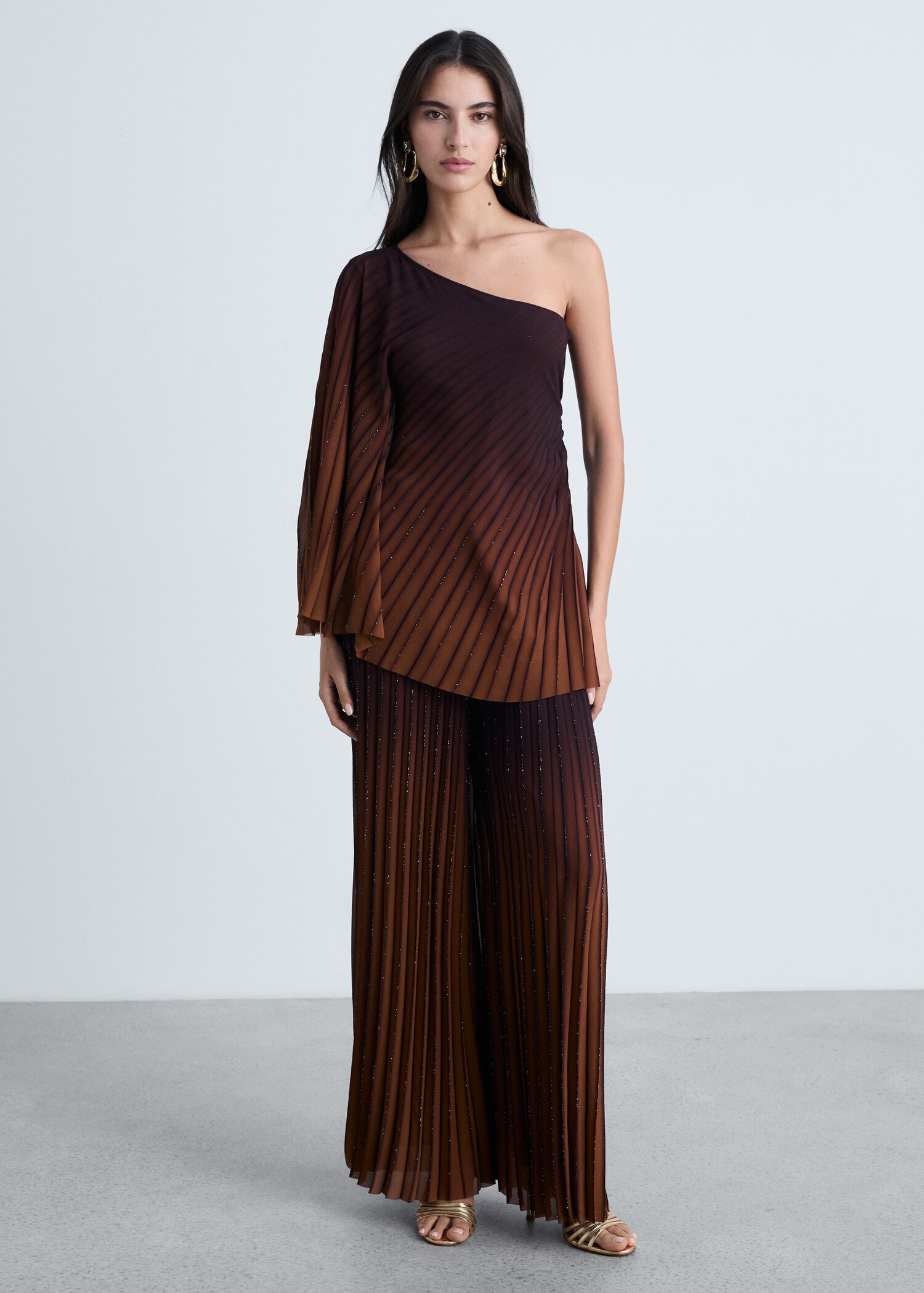 Blusa asimmetrica plissettata - Piano generale