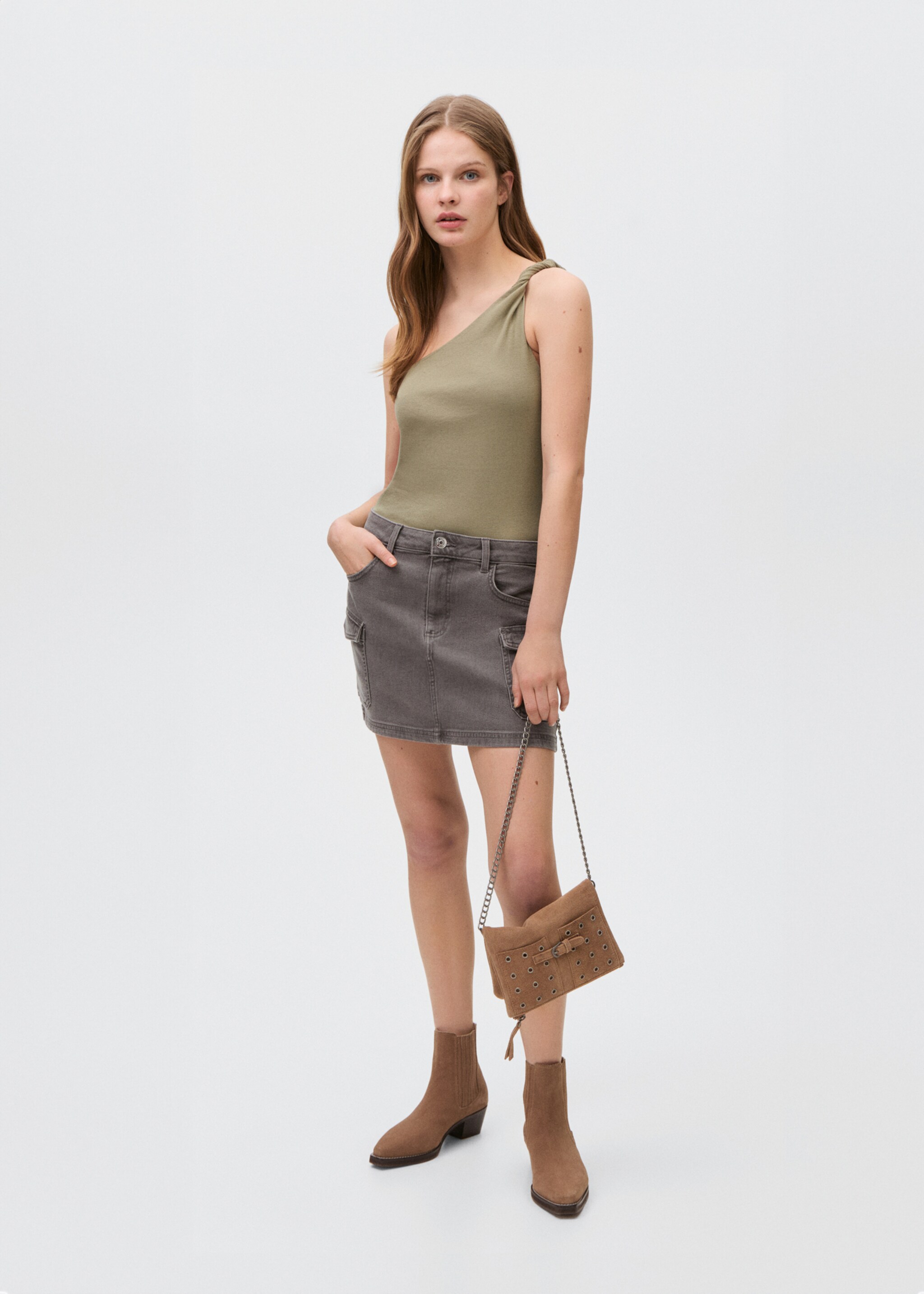 Asymmetrical cotton top - General plane, Green. Ref: 87045728-00.