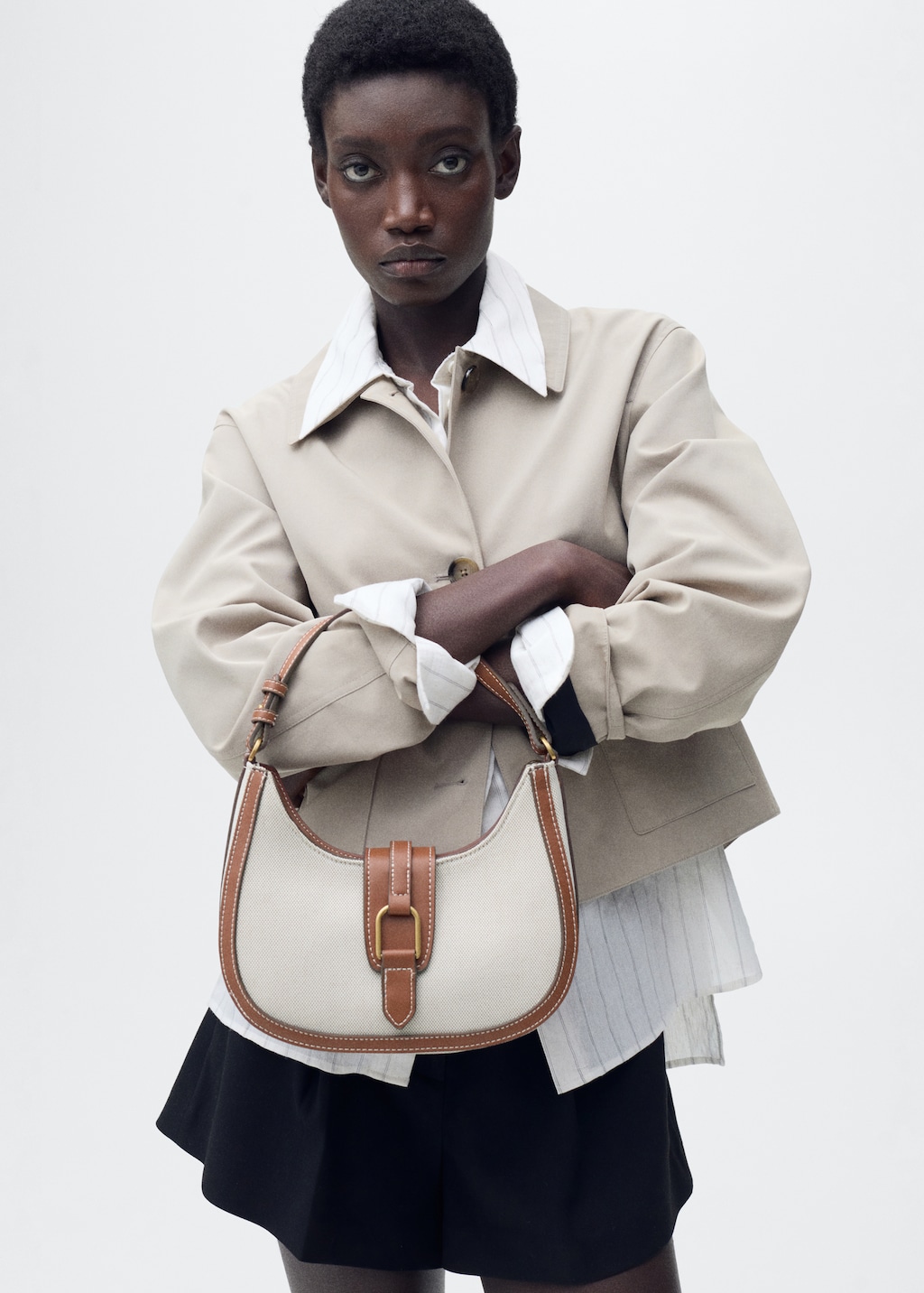 Contrast canvas shoulder bag | MANGO Japan