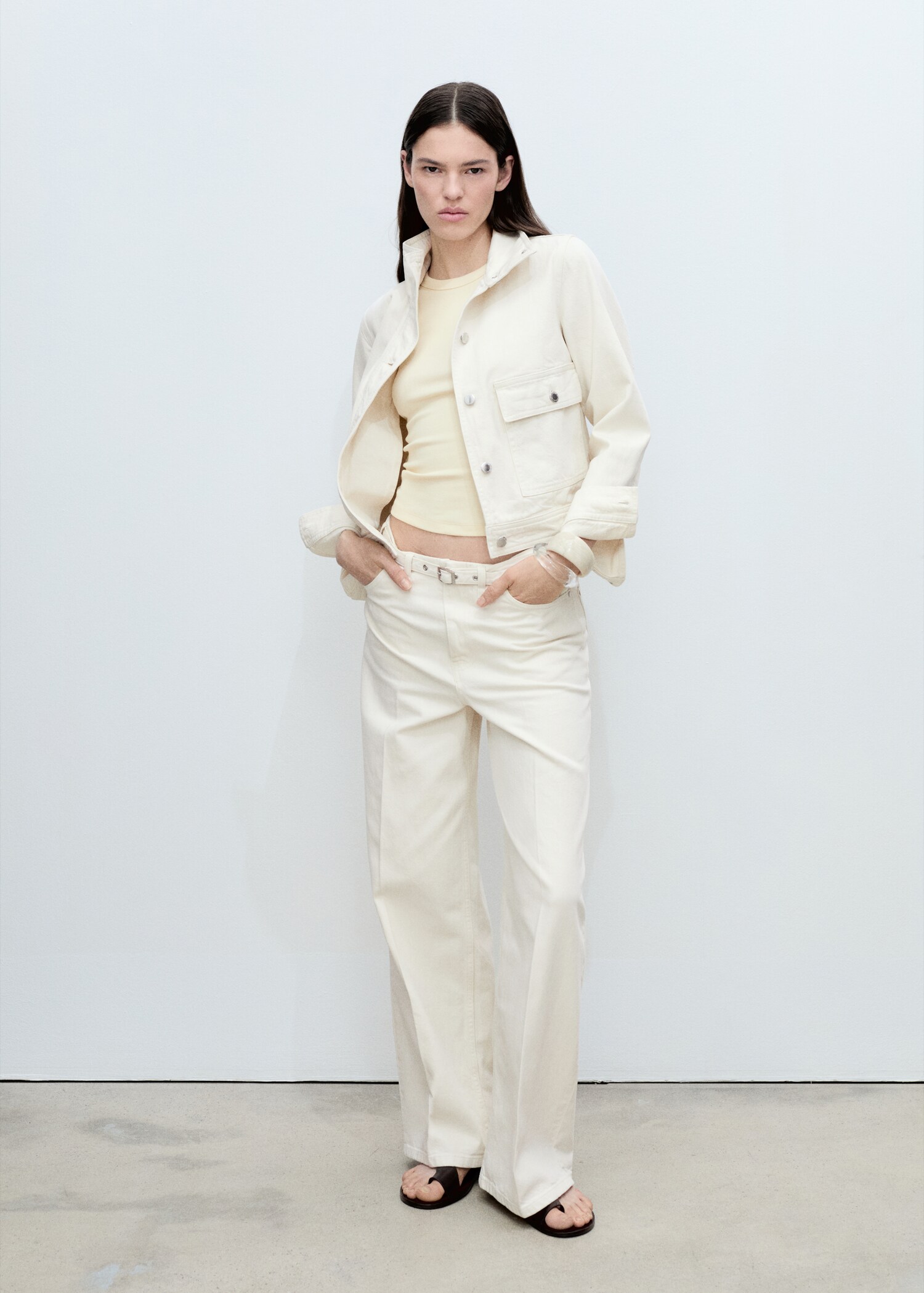 Wideleg jeans with belt - General plane