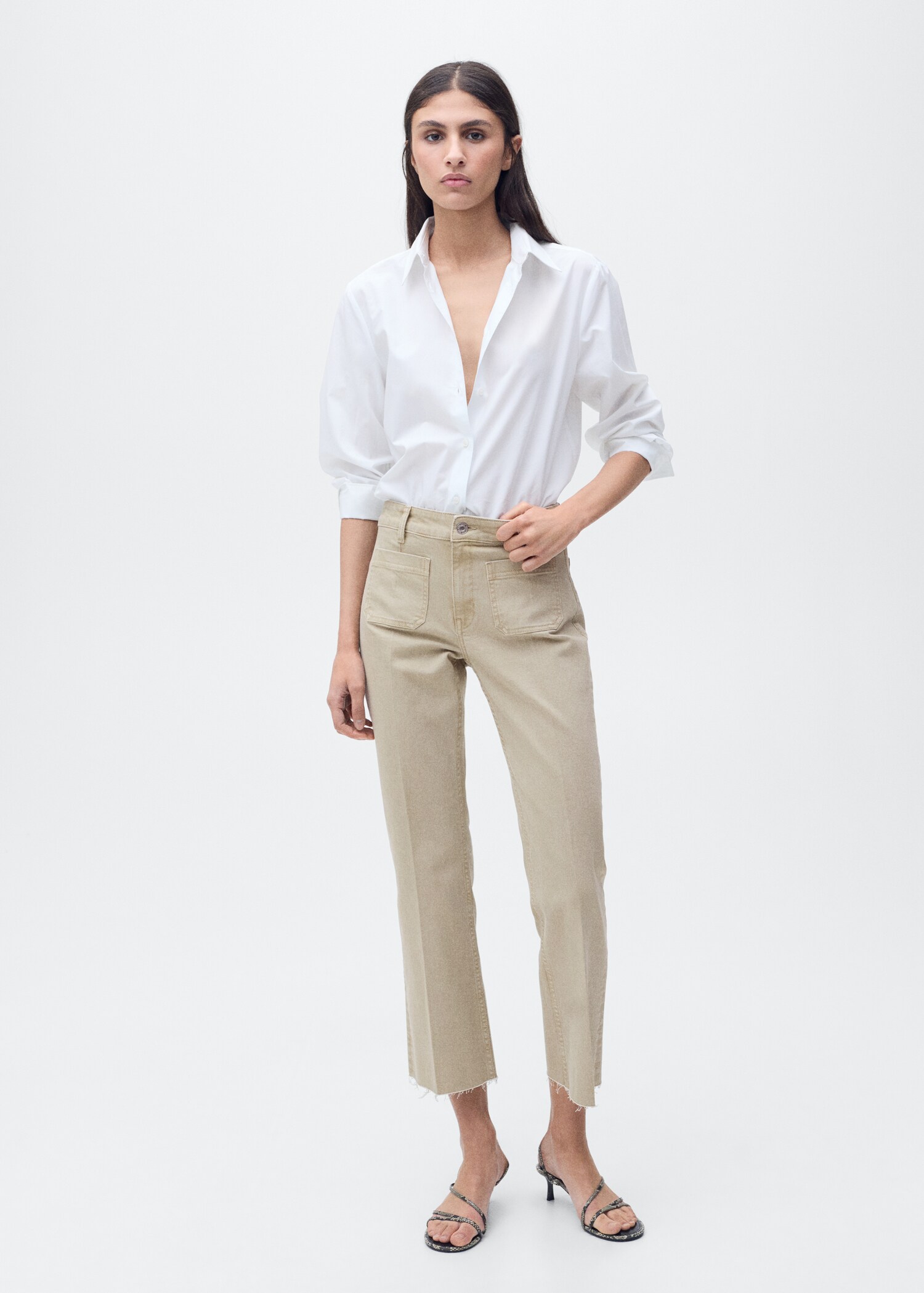 Jeans flare crop bolsillos - Plano general