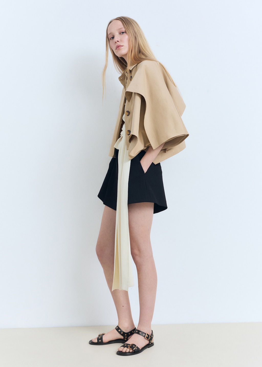 Strap sandals with buckles and eyelet details