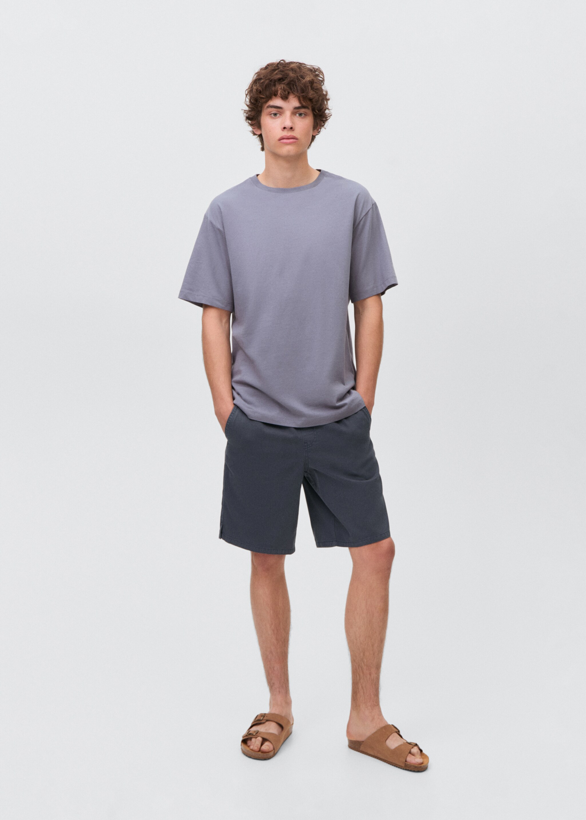 Cotton shorts with drawstring - Загальний план