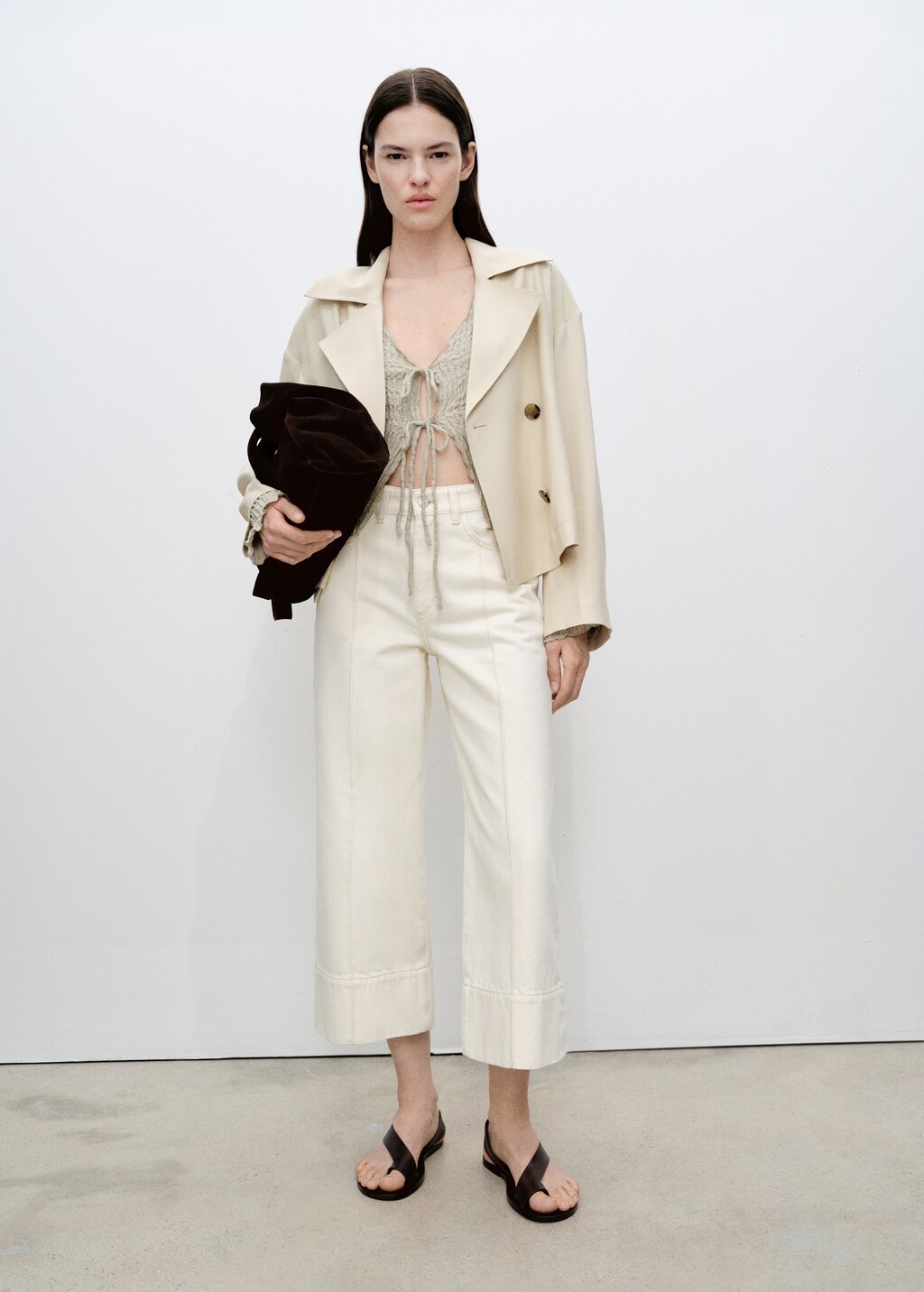 Double-breasted cropped trench coat - image 2