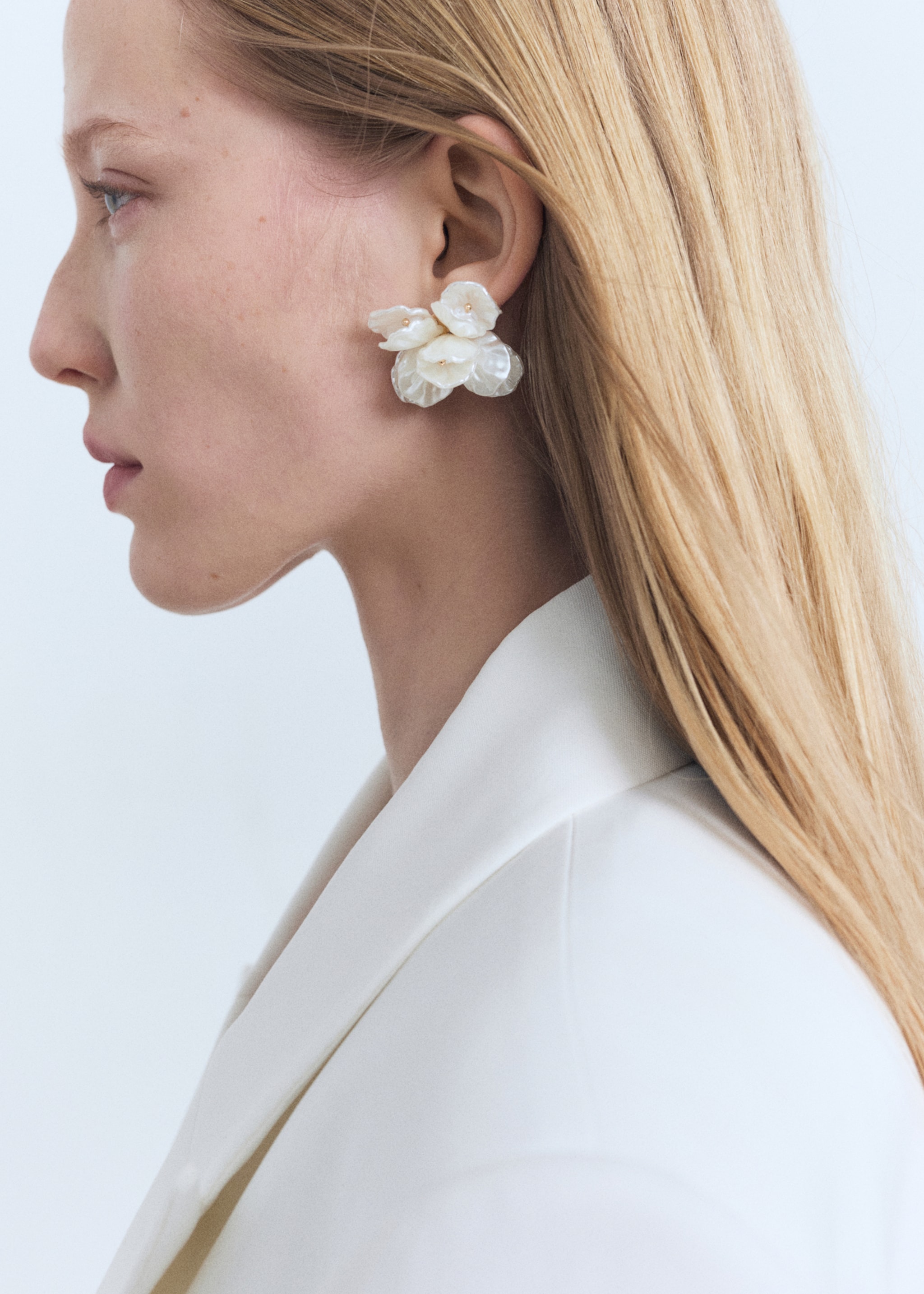 Floral earrings - General plane