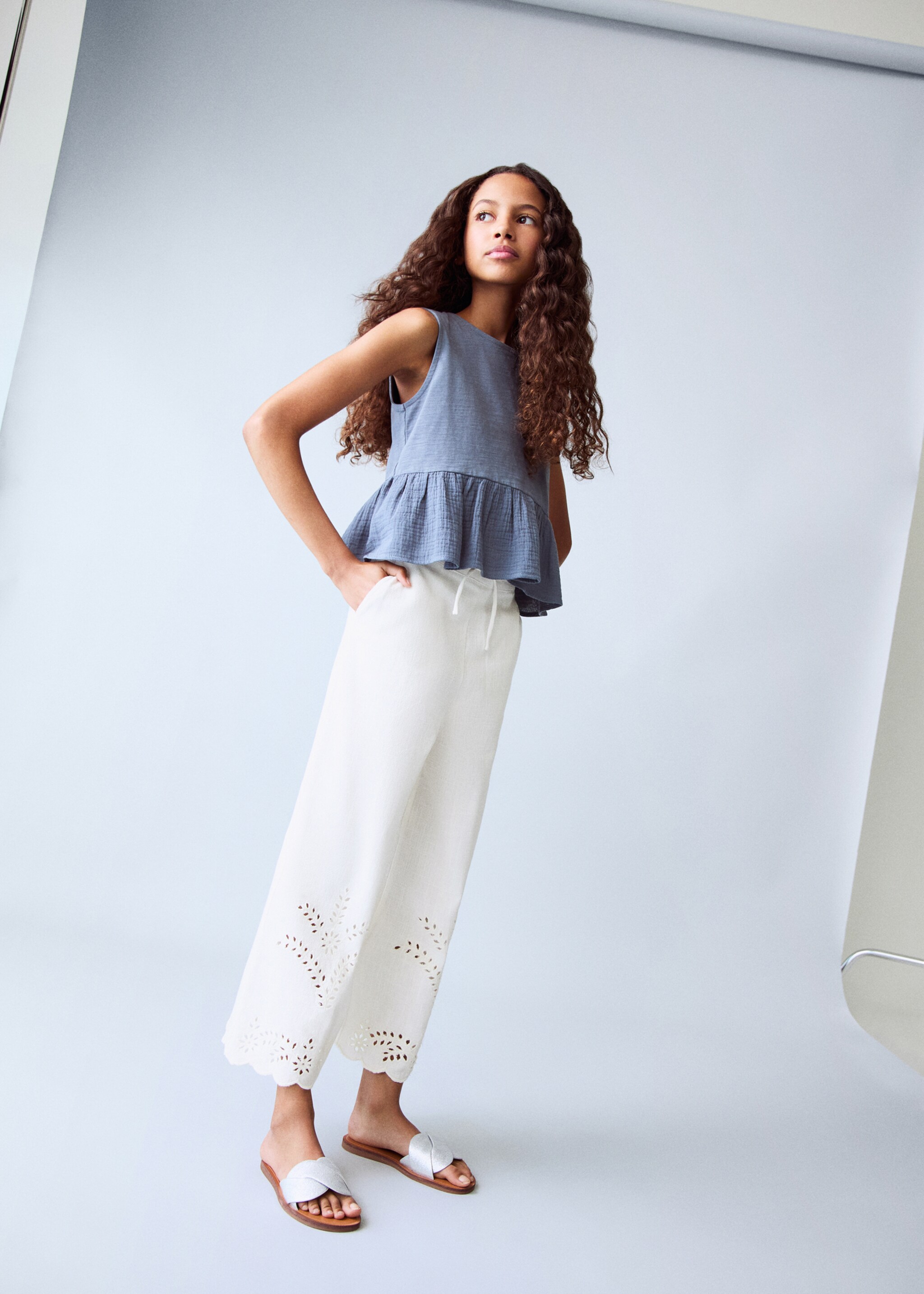 Pantalon broderie suisse - Plan général