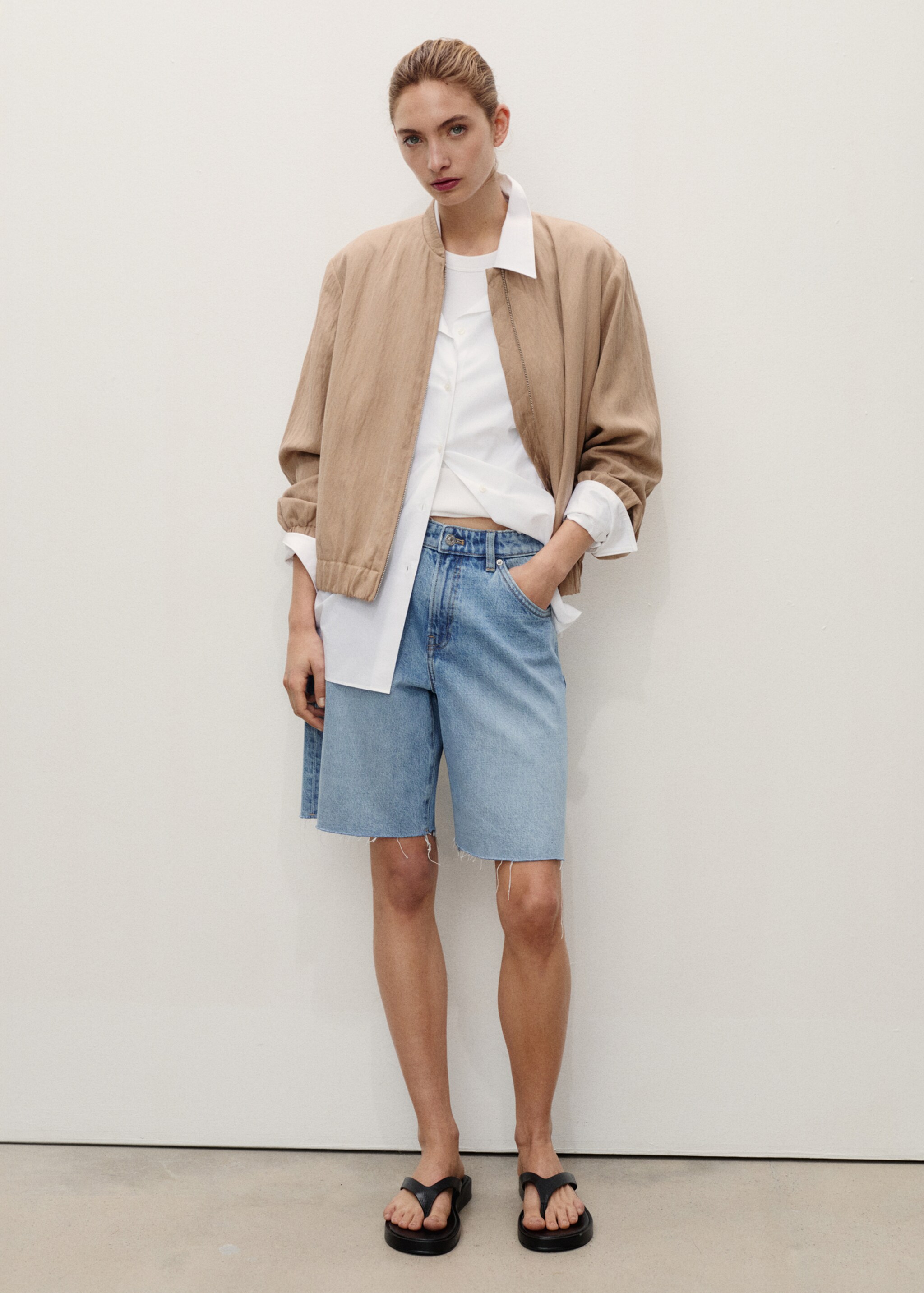 Frayed hem denim shorts - General plane