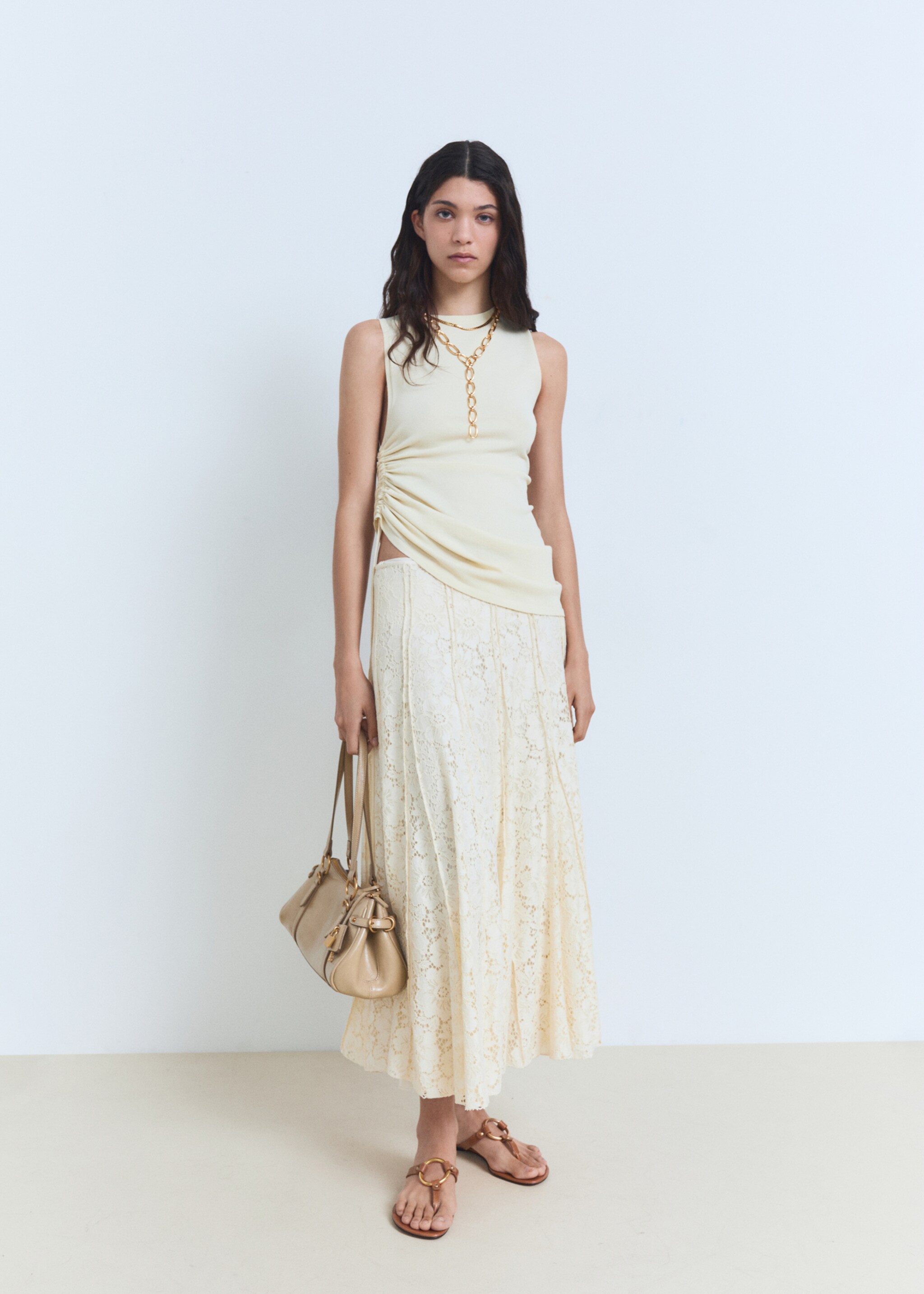 Long lace skirt - General plane