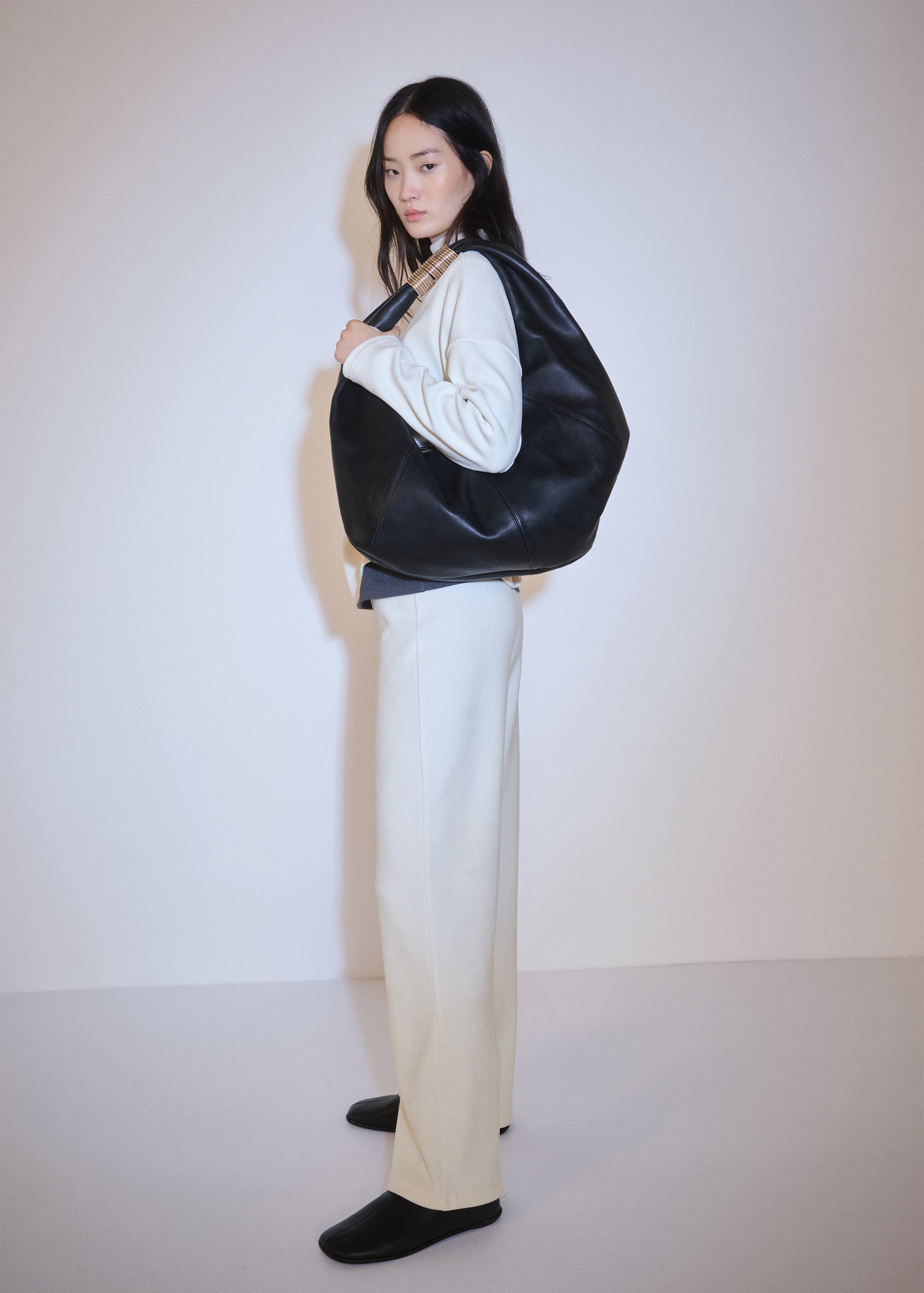 Pantalón recto pana Mujer MANGO Uruguay - Main Image