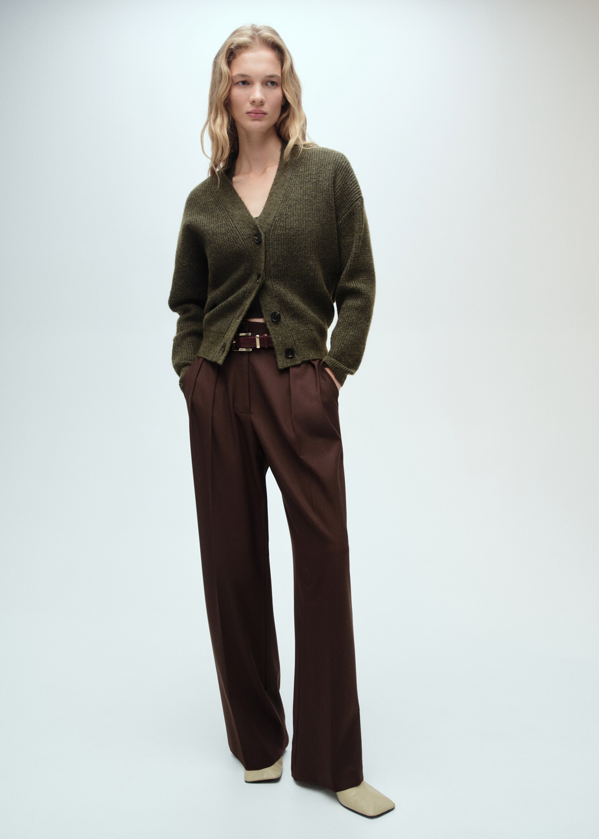 V-neck ribbed cardigan - General plane