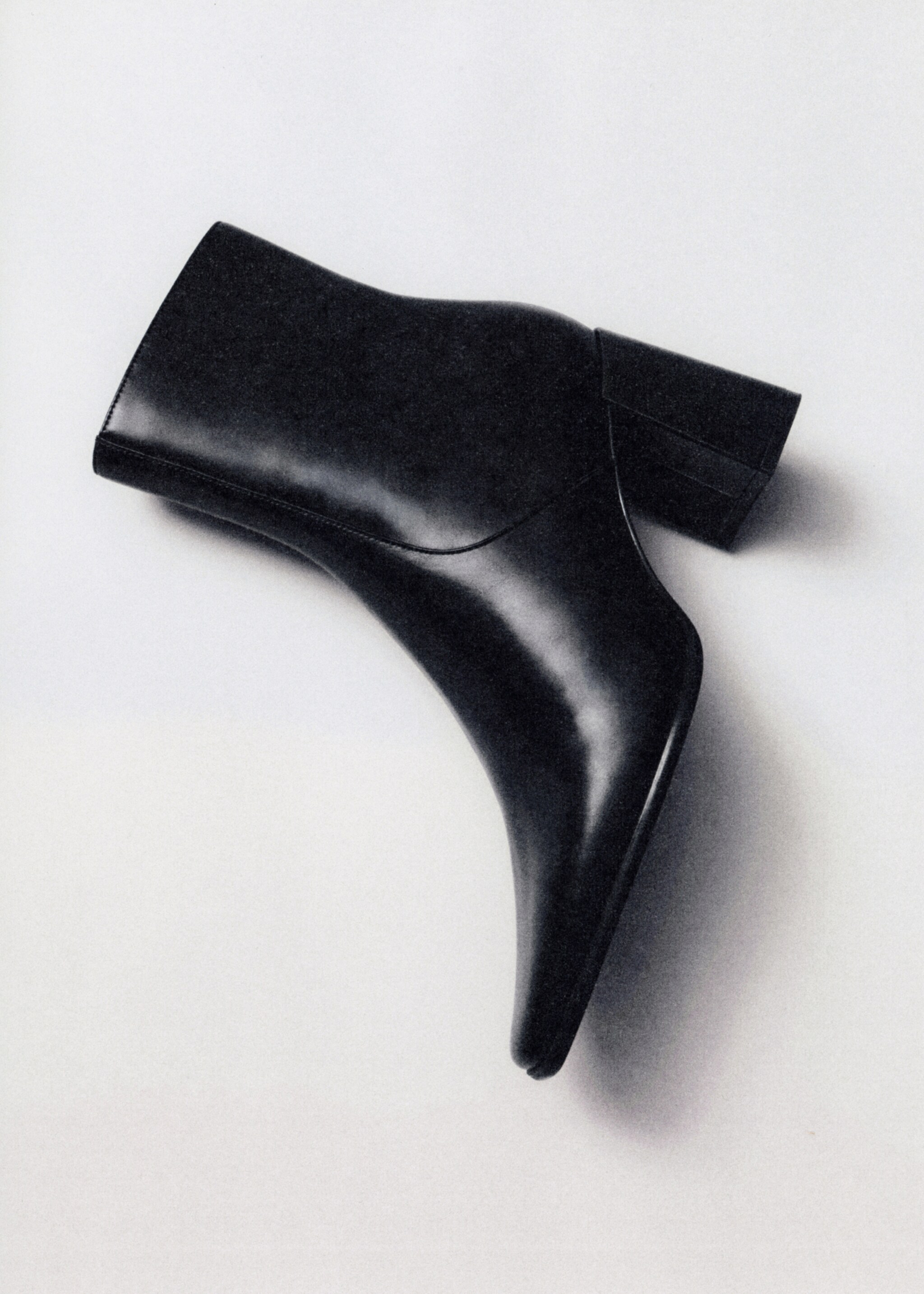 Ankle boots with block heel - General plane, Black. Ref: 87050363-00.