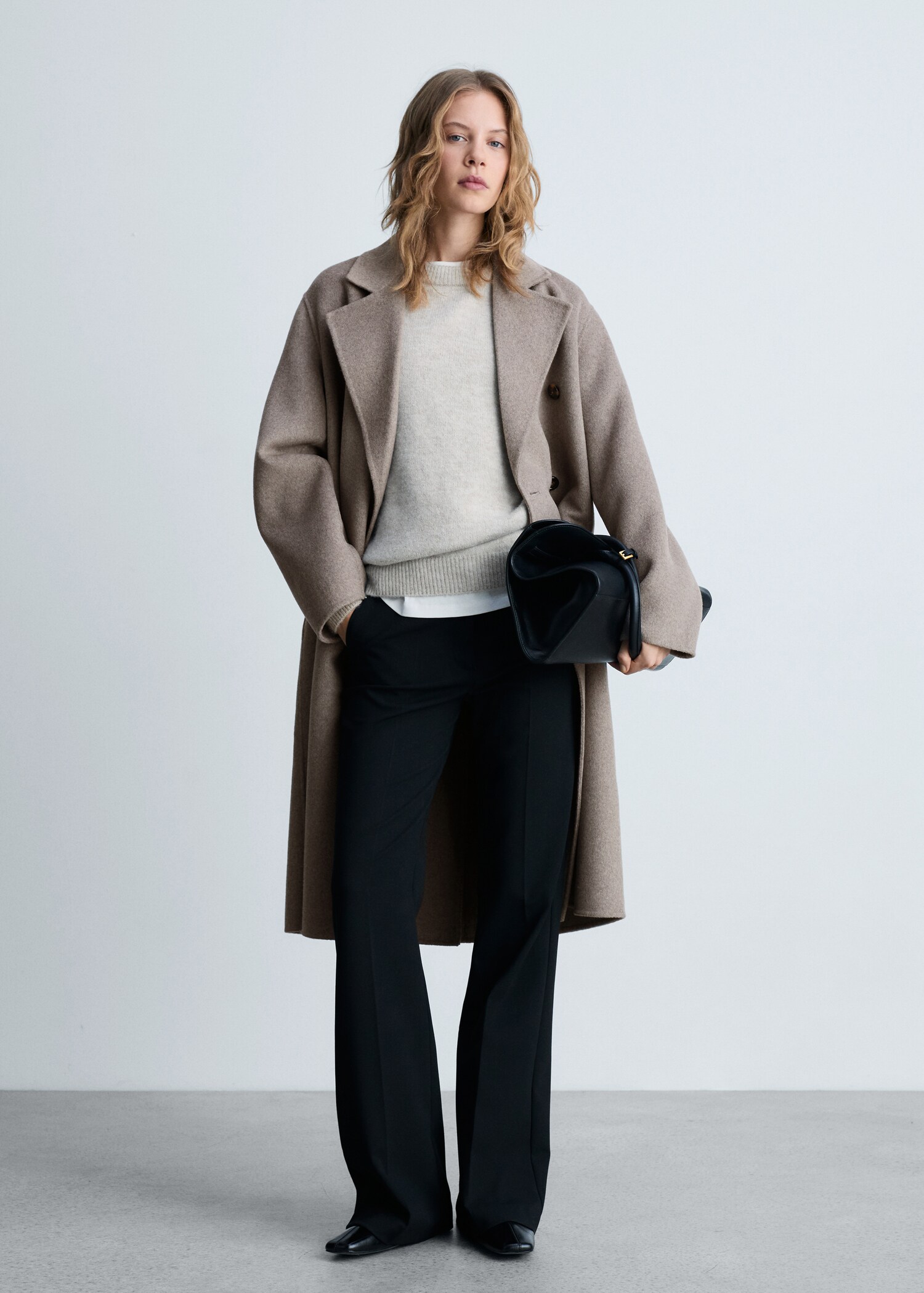 Oversize handmade long coat - General plane