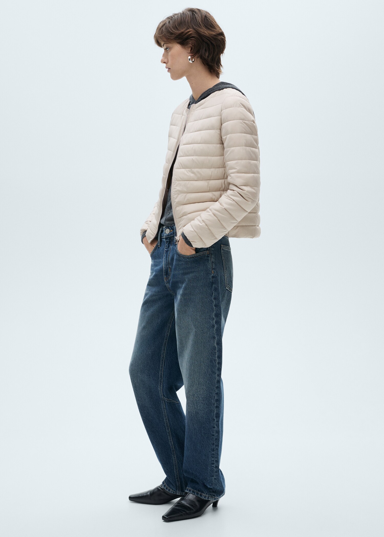 Short padded anorak with pockets - General plane