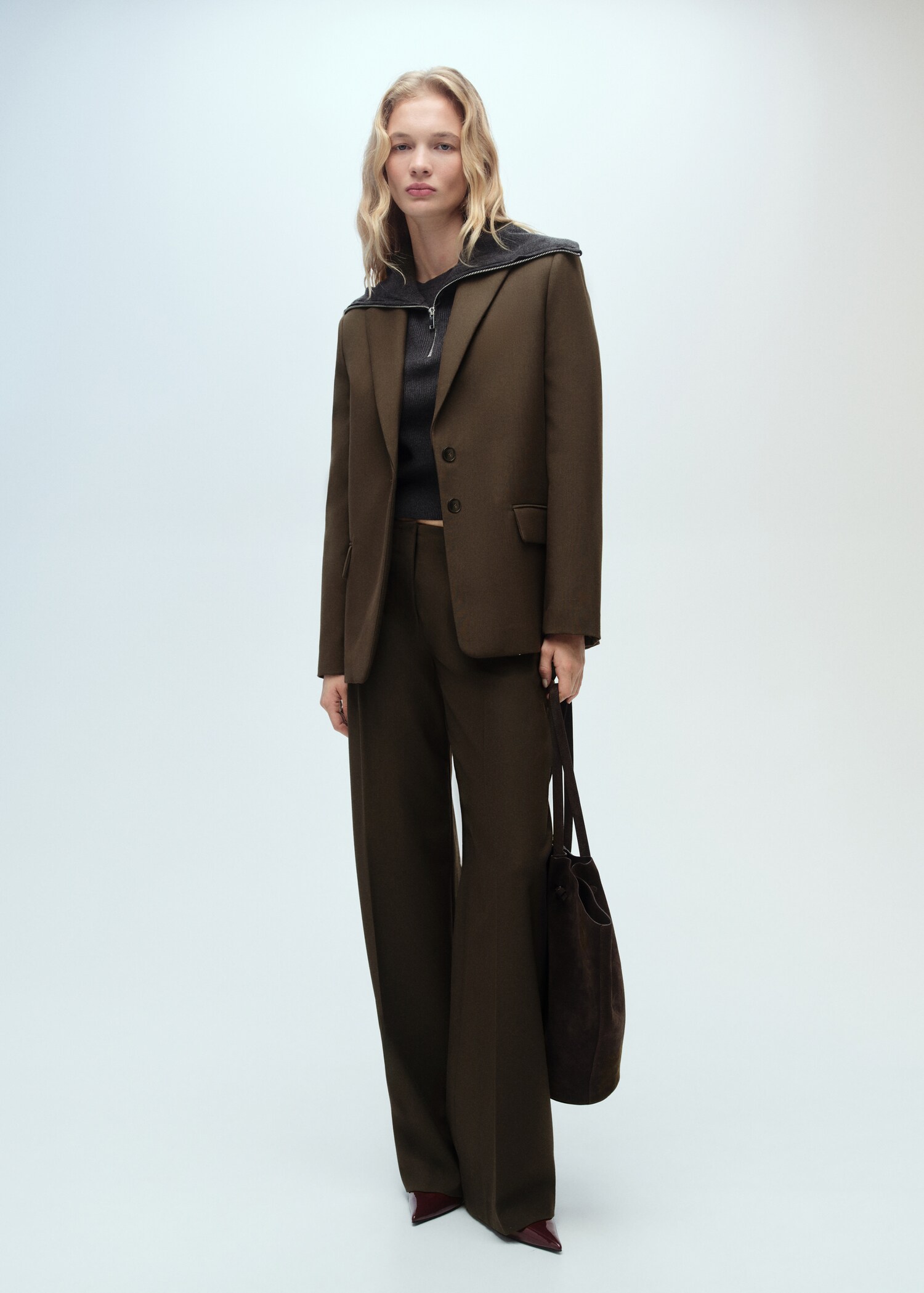 Sacou drept de costum - Plan general