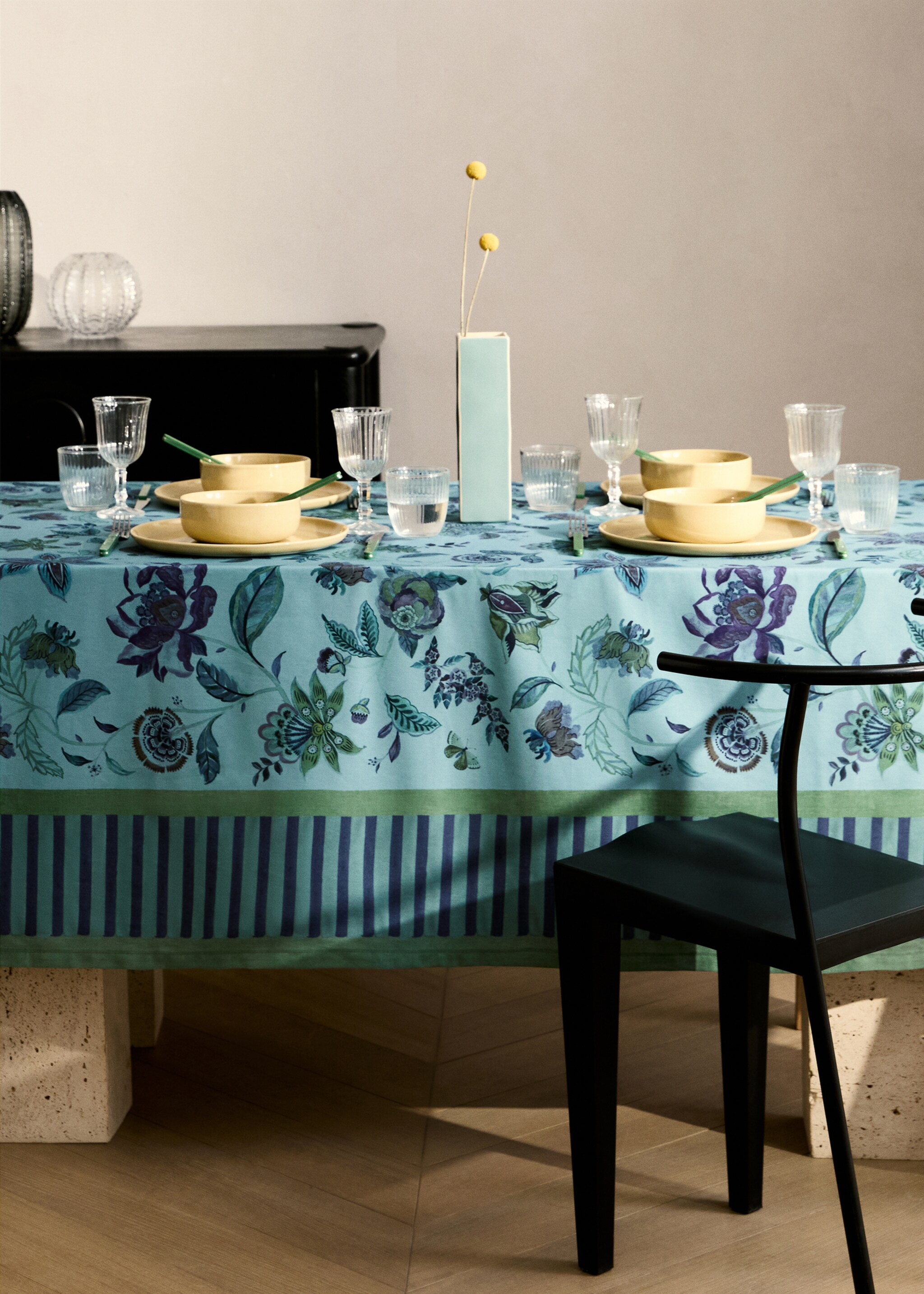 Katoenen tafelkleed met bloemenprint voor 6 tot 8 personen - Overzichtstekening