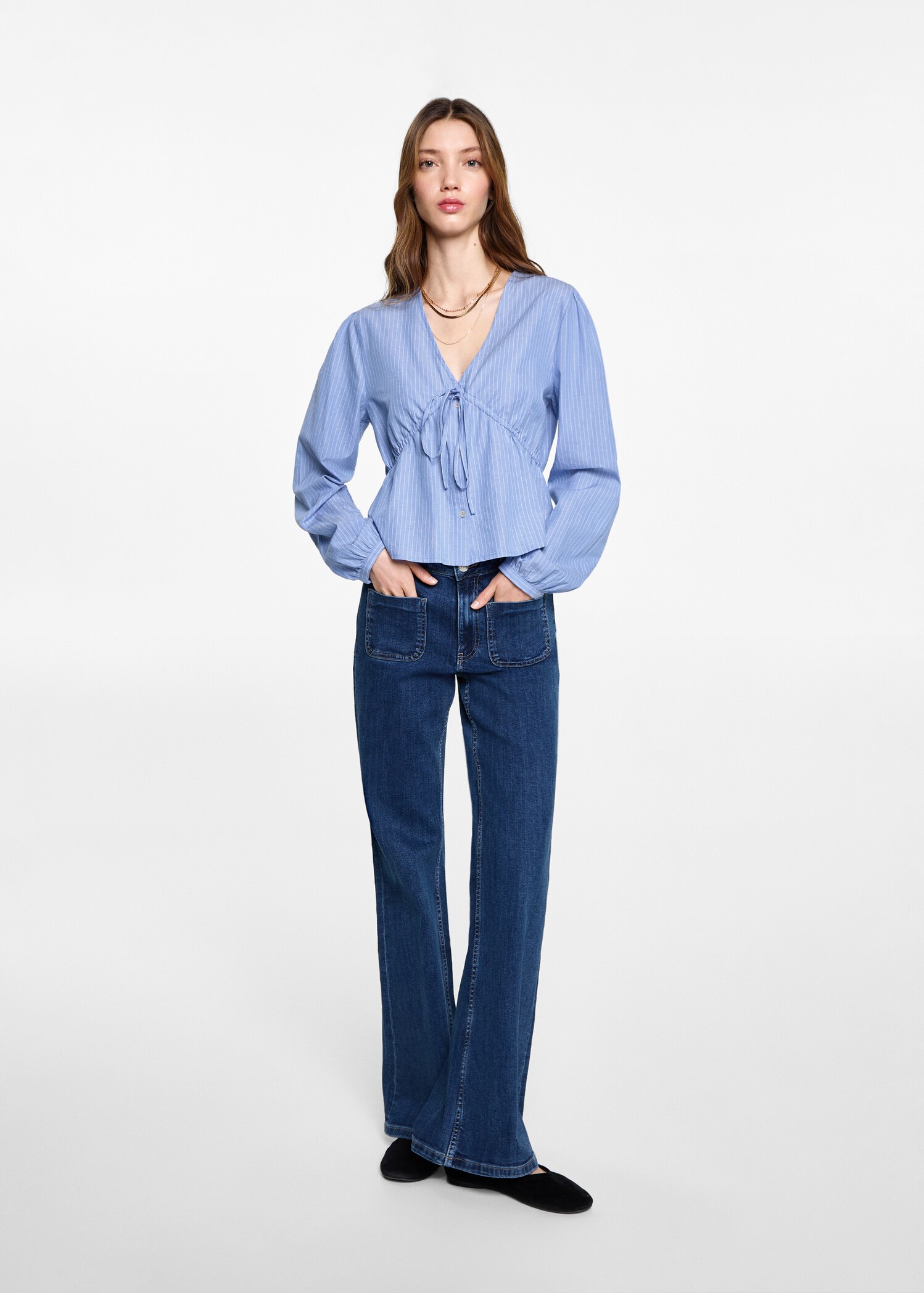 Striped bow blouse - General plane