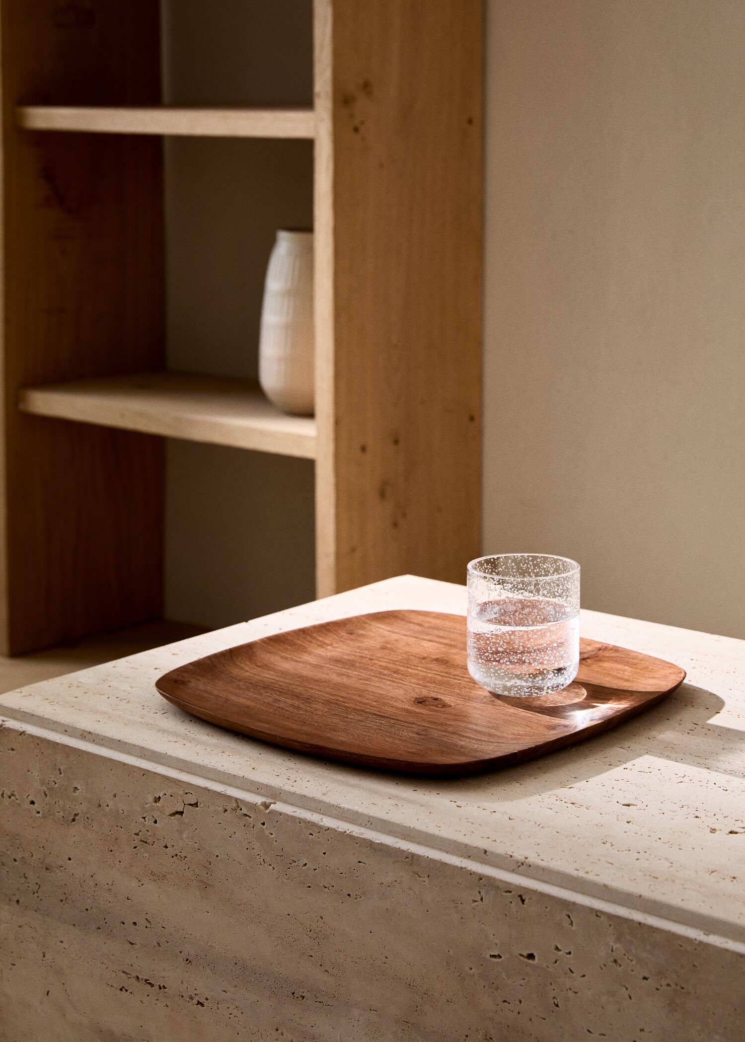 Medium square wooden decorative tray - General plane