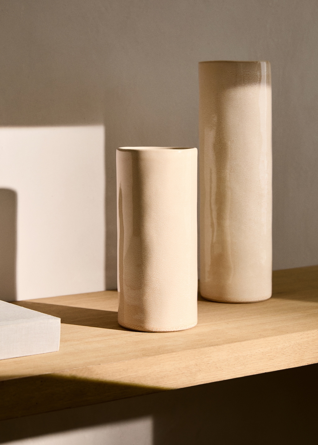 Stoneware cylindrical vase 20cm