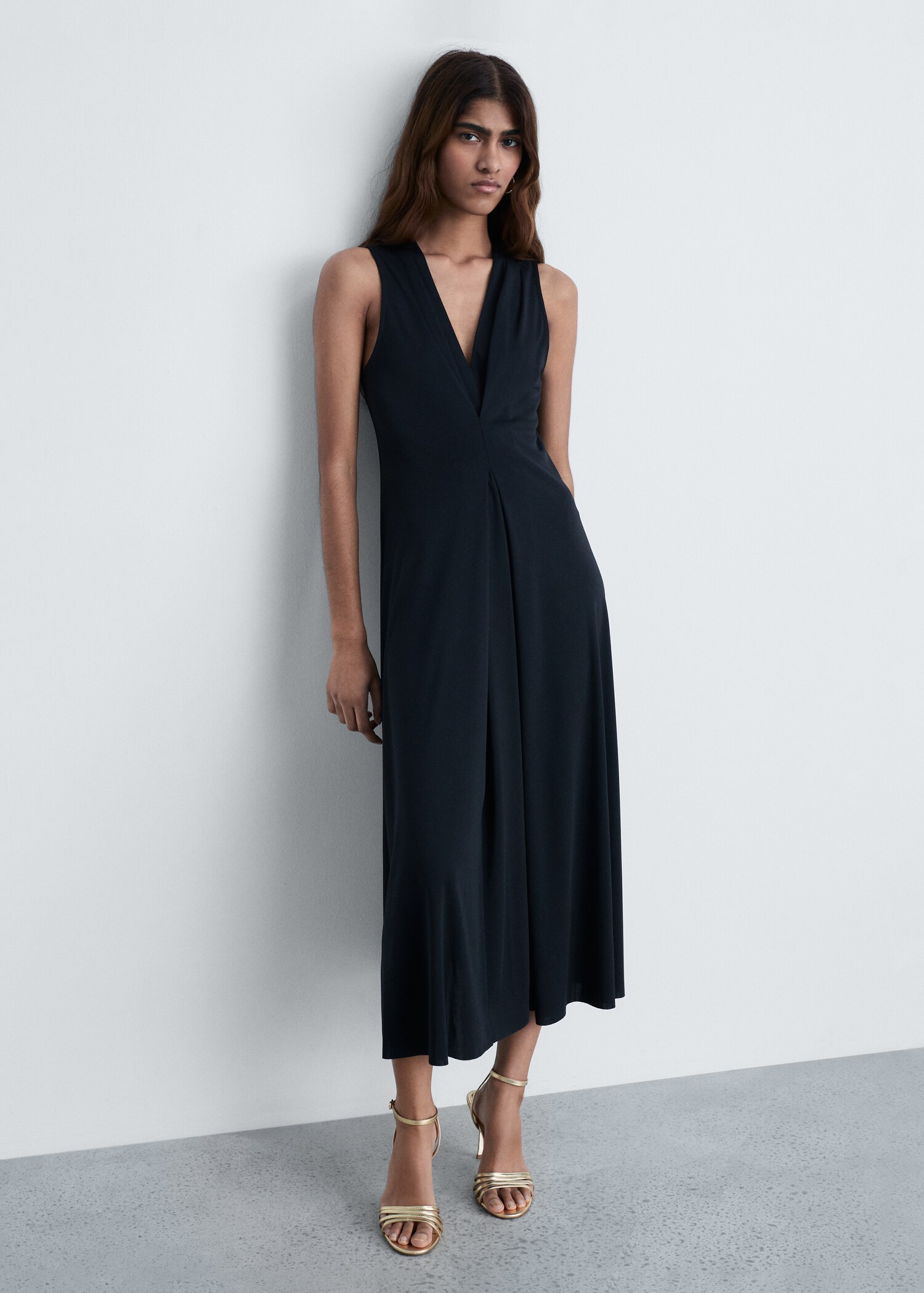 V-neck knitted dress - General plane