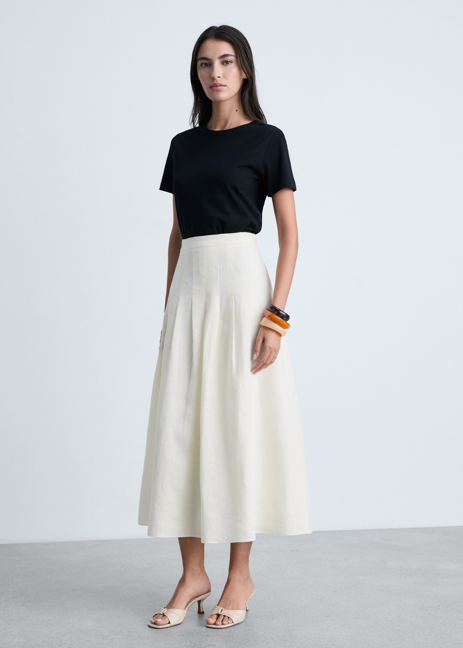Long linen skirt with pleats - General plane