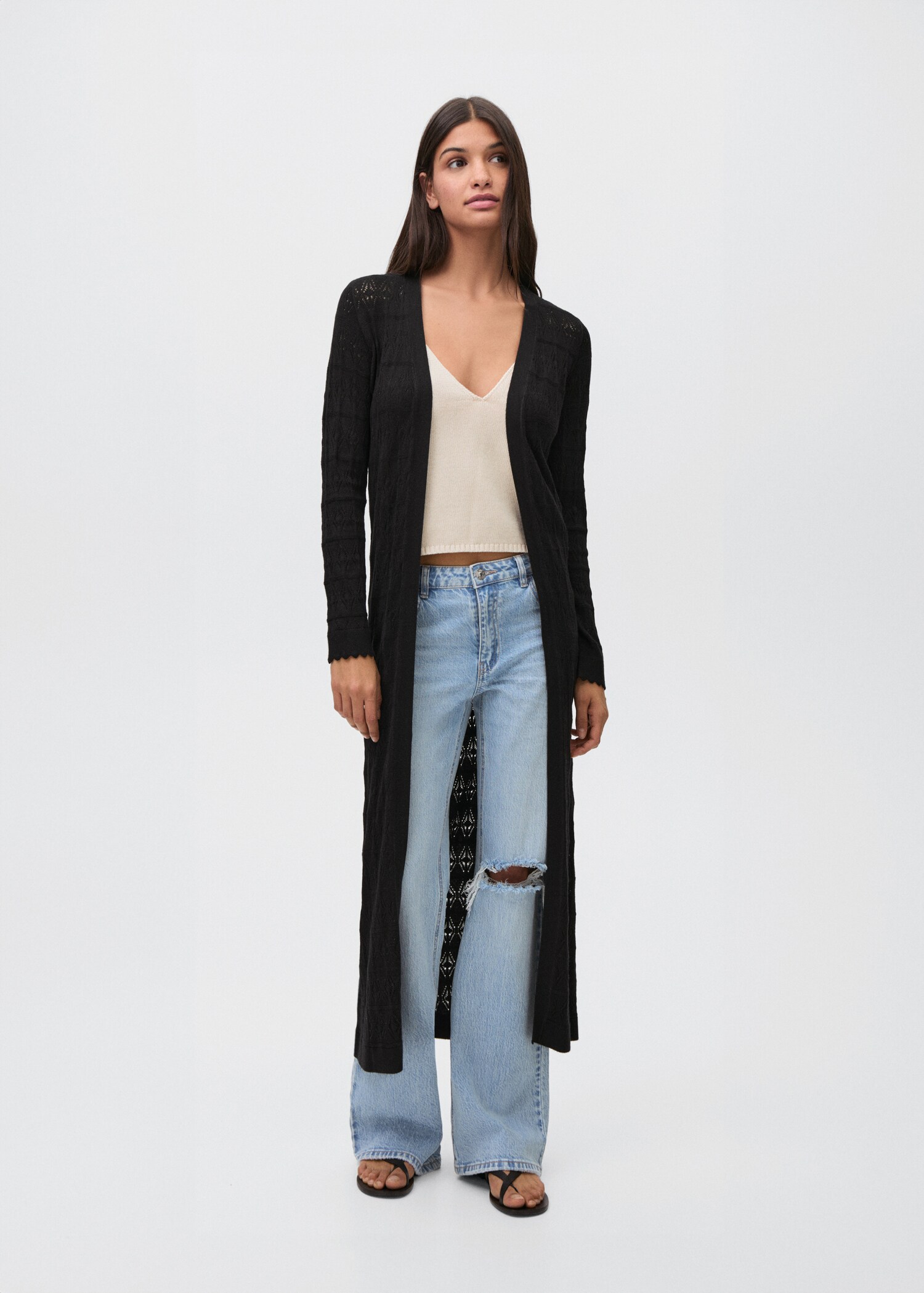 Long openwork knitted cardigan - General plane
