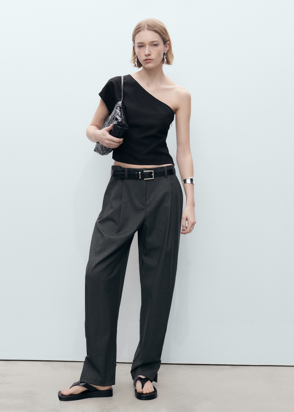 Asymmetrical linen top - Women | MANGO USA