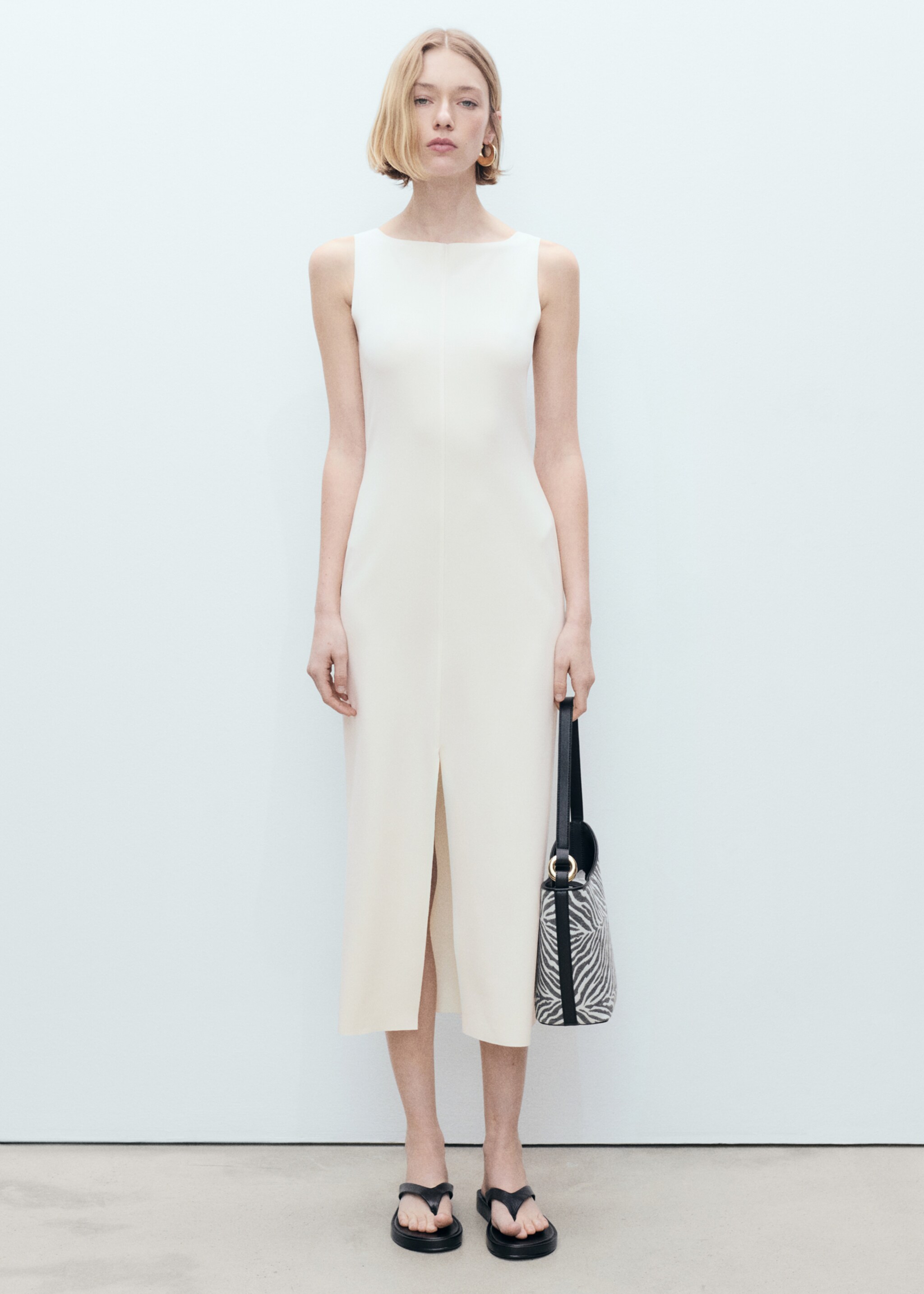 Boat-neck knitted dress - General plane