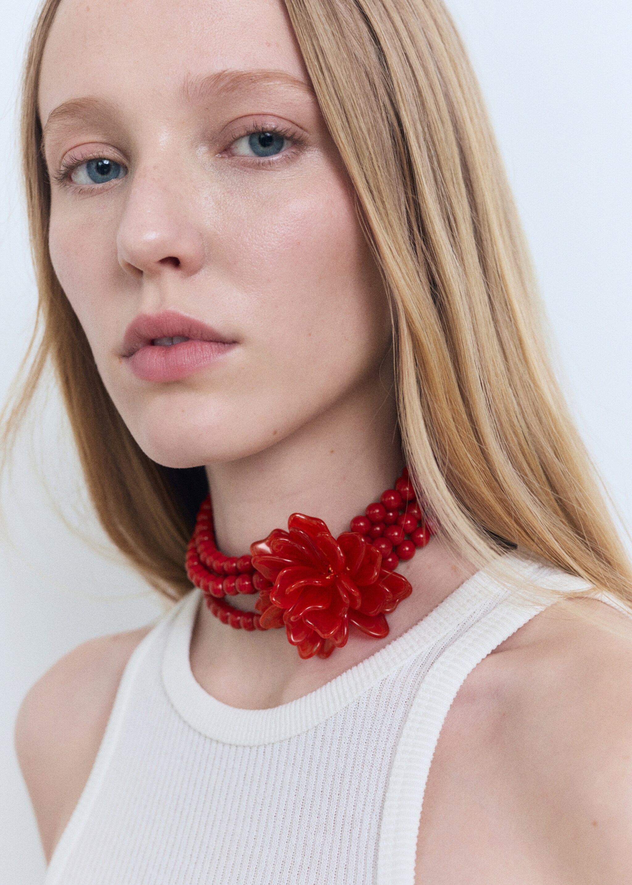 Collar boles detall flor - Pla general