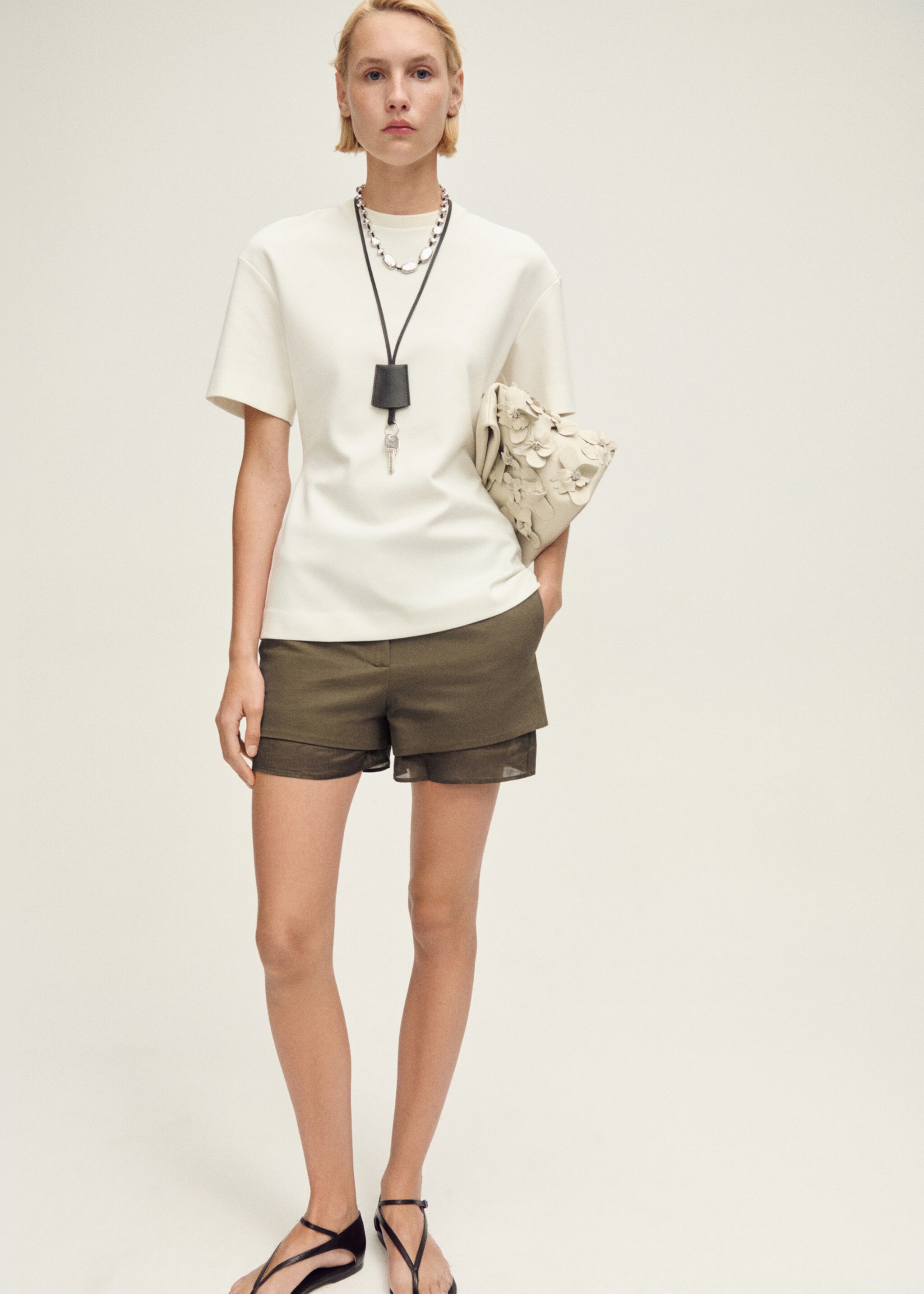 Shorts mezcla lino combinado - Plano general