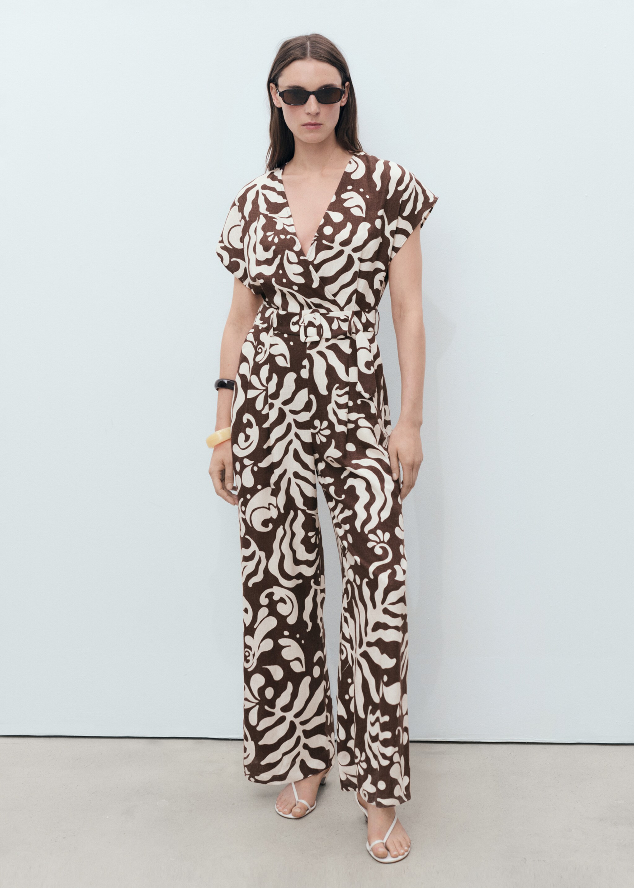 Bedruckter Leinen-Jumpsuit mit Gürtel - Allgemeine Ansicht
