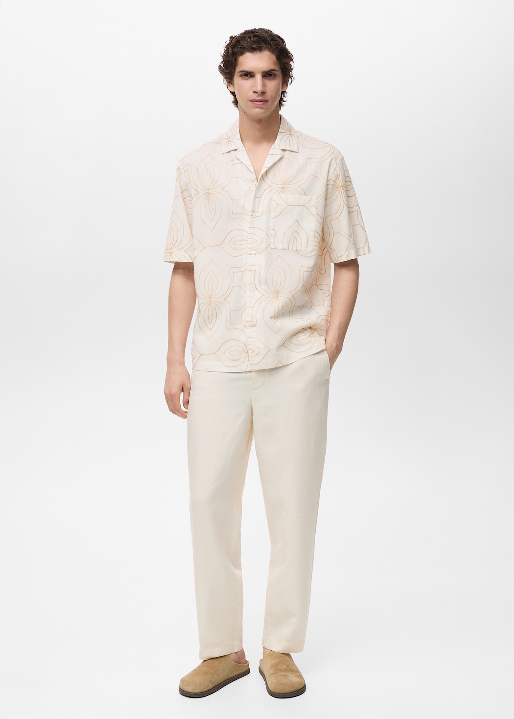 Shirt with embroidered bowling collar